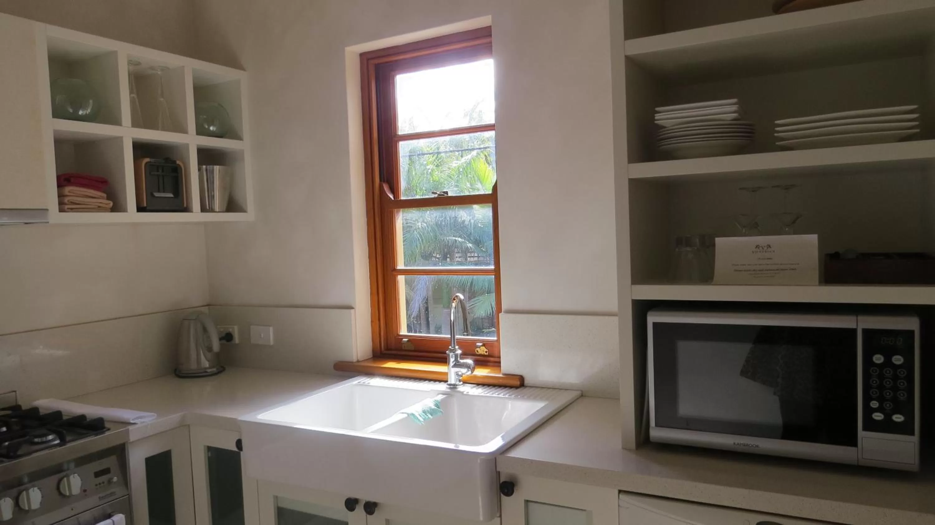 Day, Kitchen/Kitchenette in Victoria's At Wategos