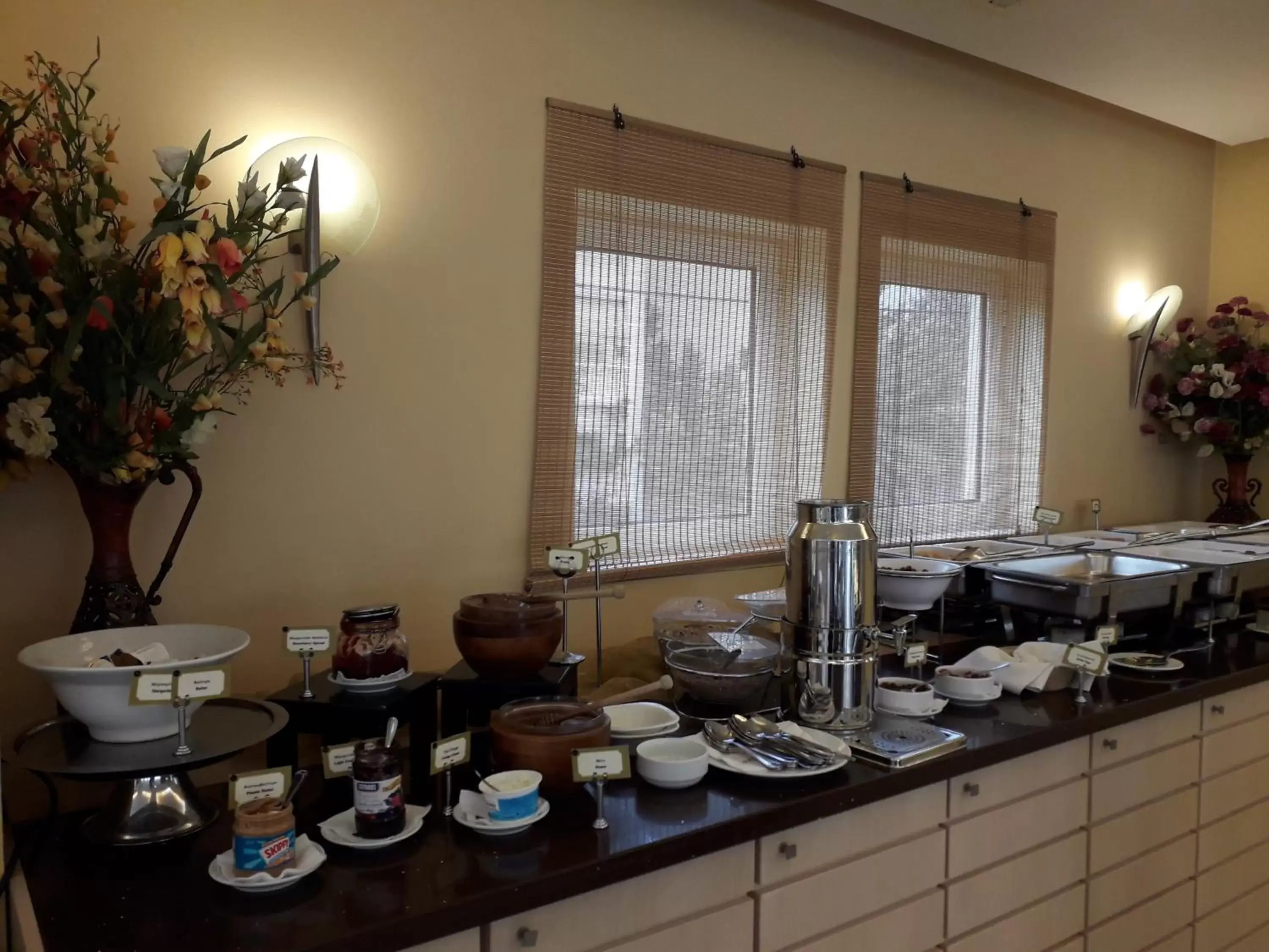 Breakfast, Restaurant/Places to Eat in Civitel Attik Rooms & Suites