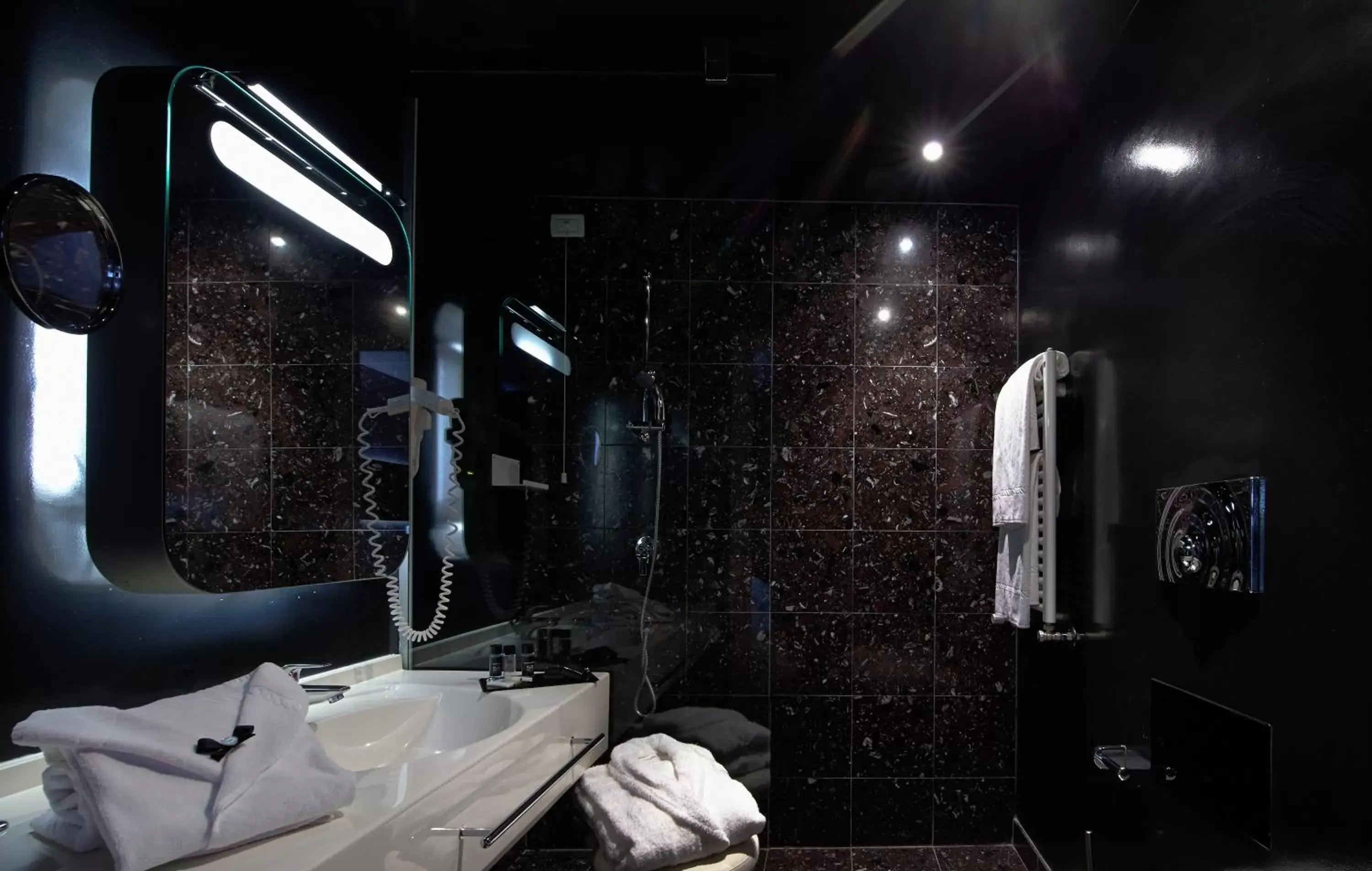 Bathroom in San Ranieri Hotel