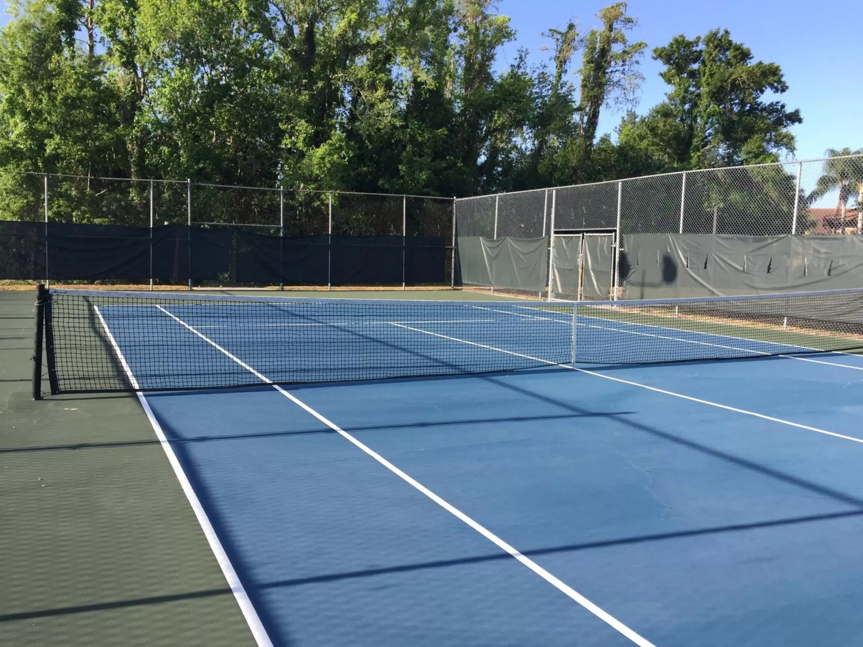 Tennis court, Tennis/Squash in Alhambra Villas