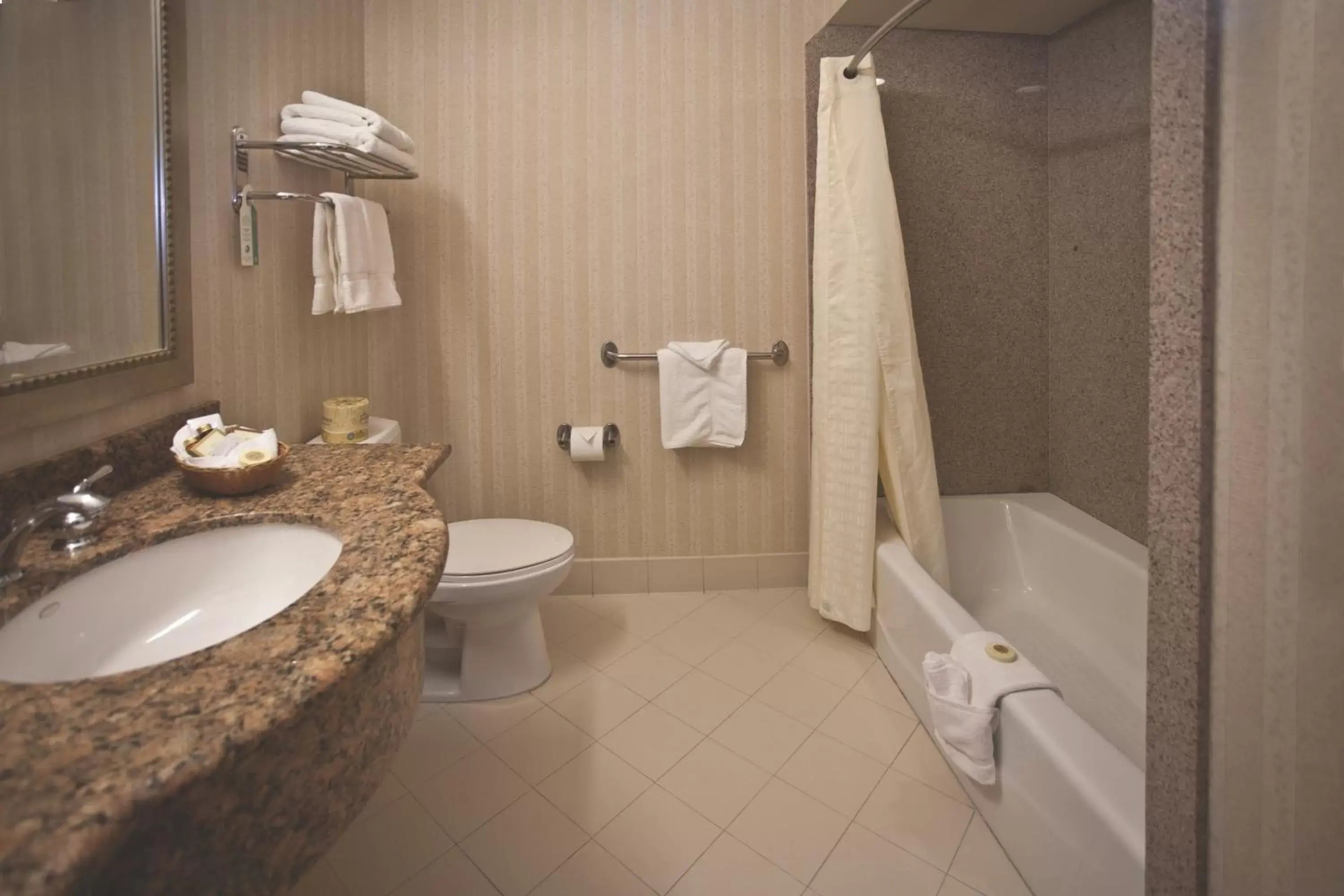 Bathroom in Bay Landing Hotel