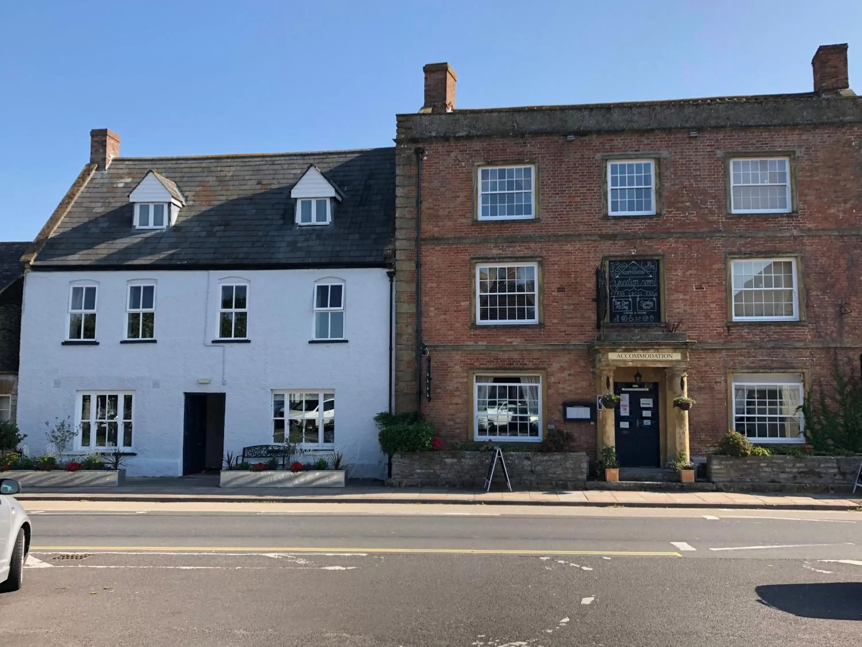 Facade/entrance, Property Building in The Ilchester Arms Hotel, Ilchester Somerset