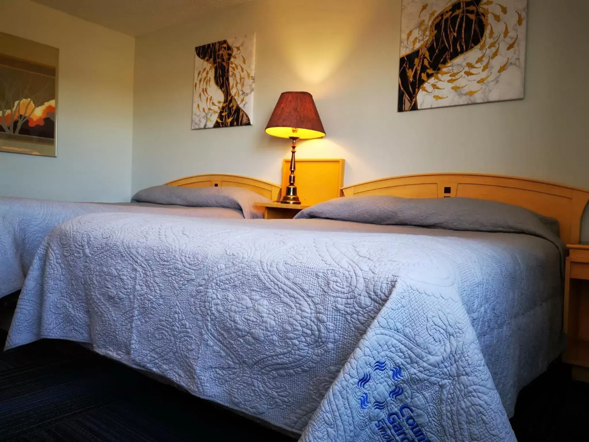 Bedroom, Bed in Country Garden Hotel