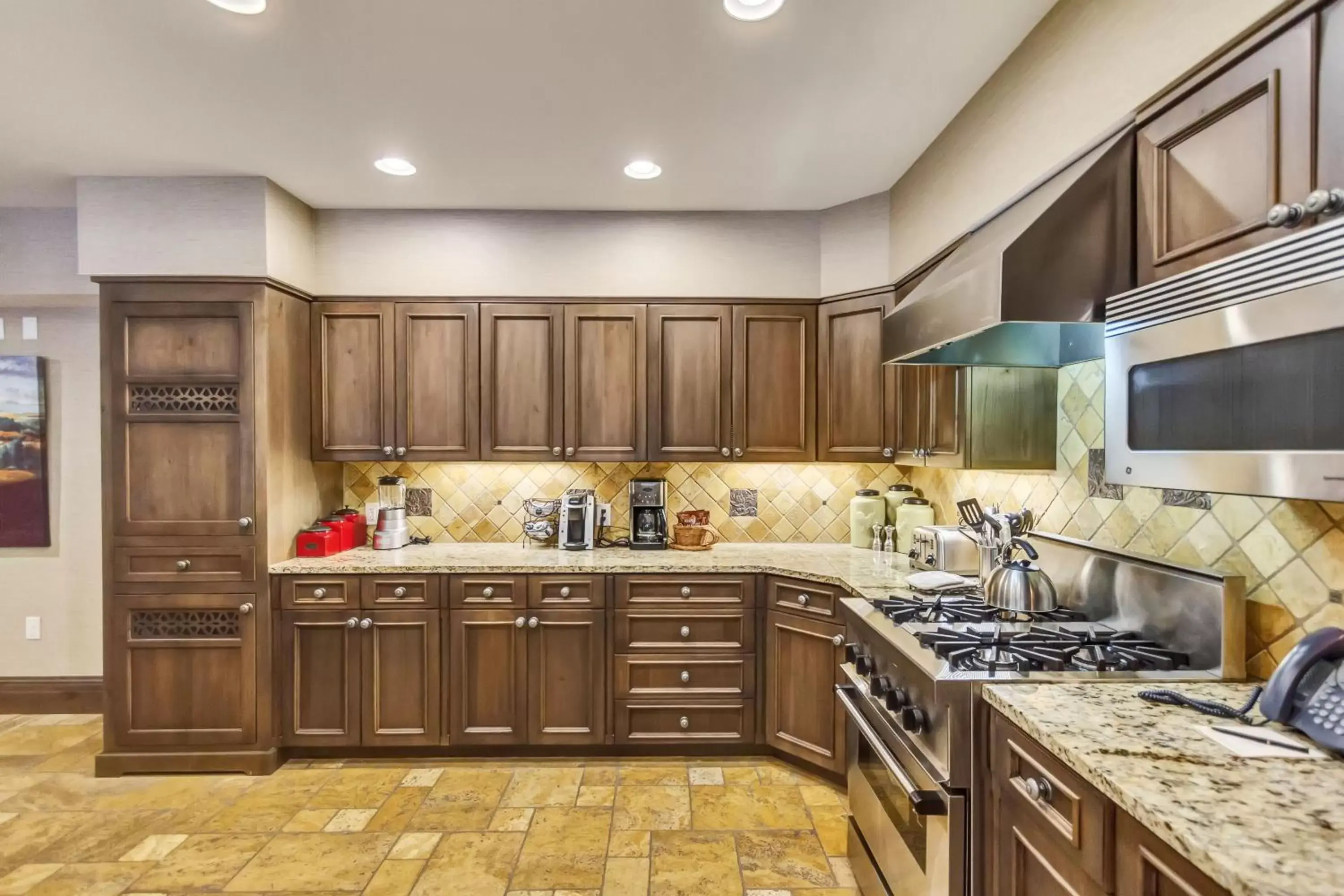 Kitchen/Kitchenette in The Chateaux Deer Valley