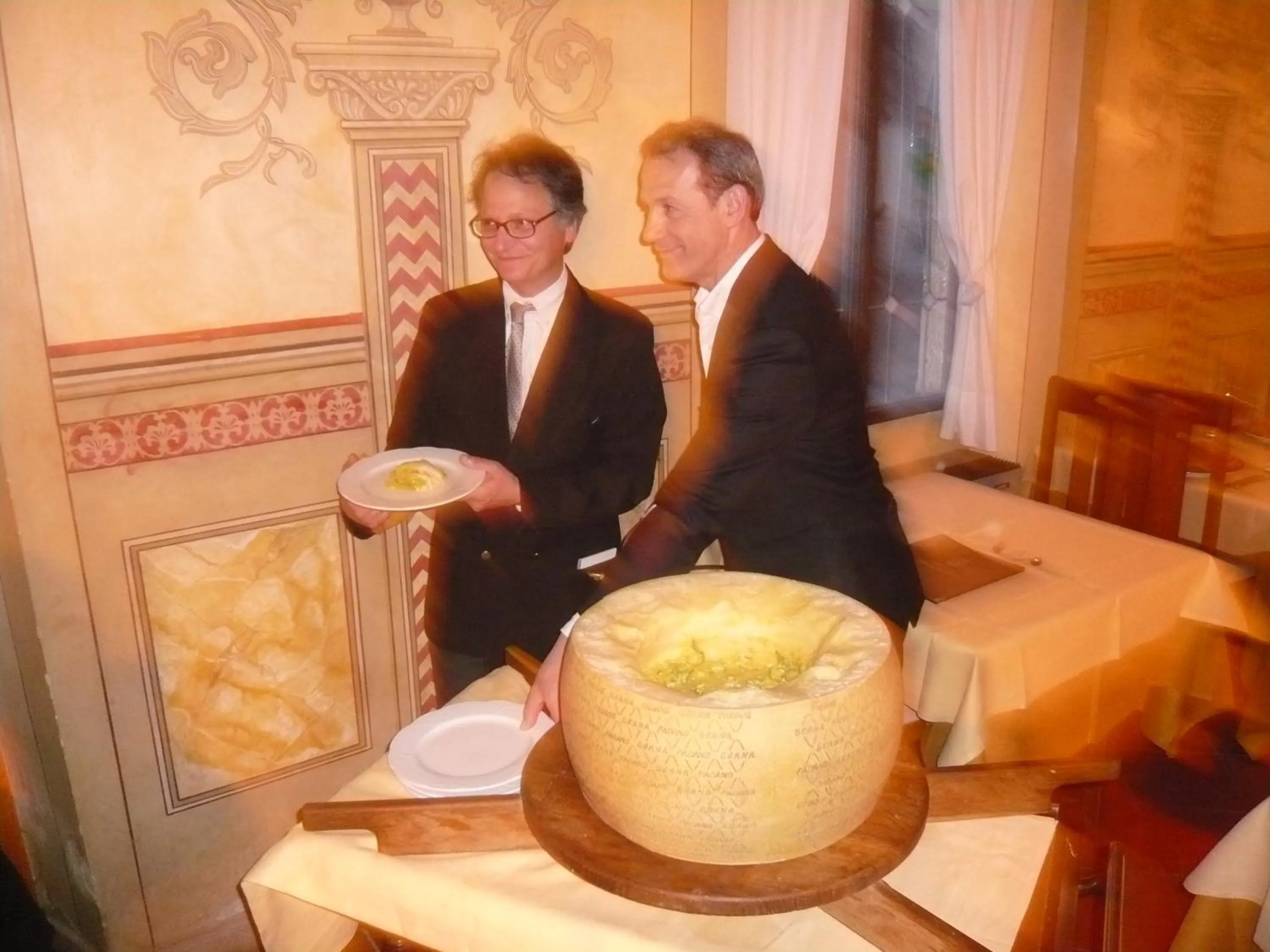 Restaurant/places to eat in Hotel Villa San Lucchese