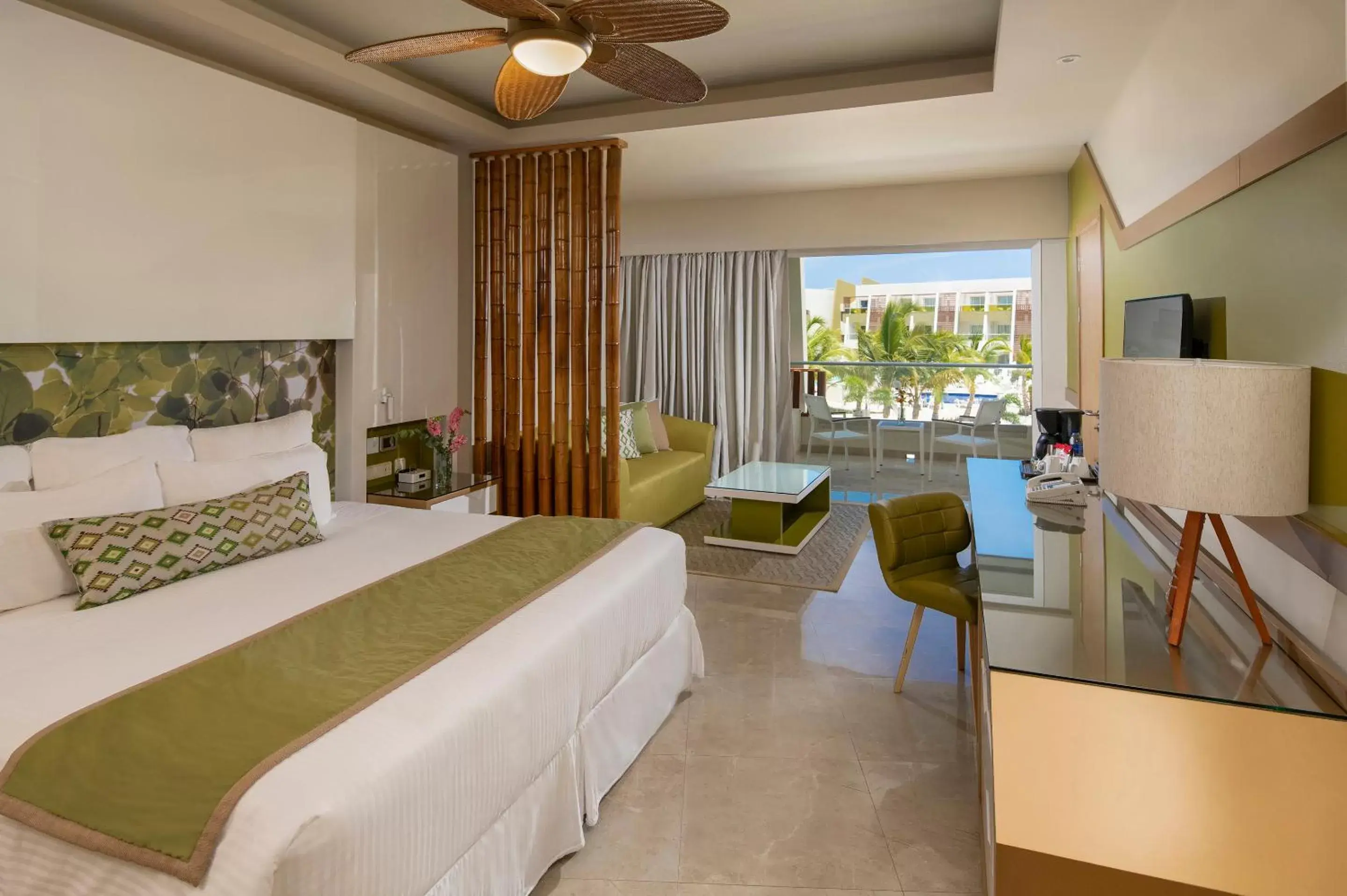Living room in Dreams Onyx Resort & Spa - All Inclusive