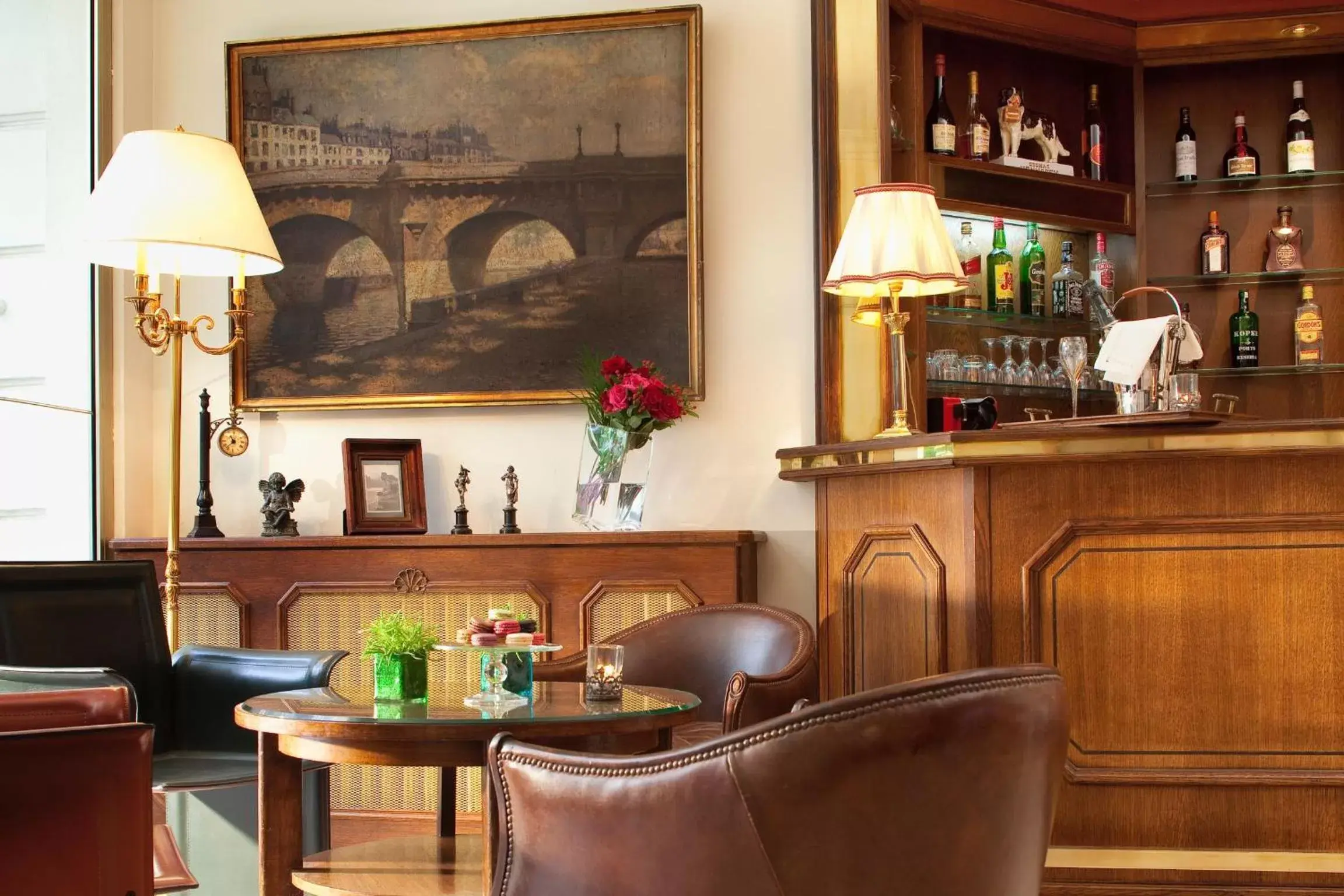 Lounge or bar in Hotel d'Angleterre