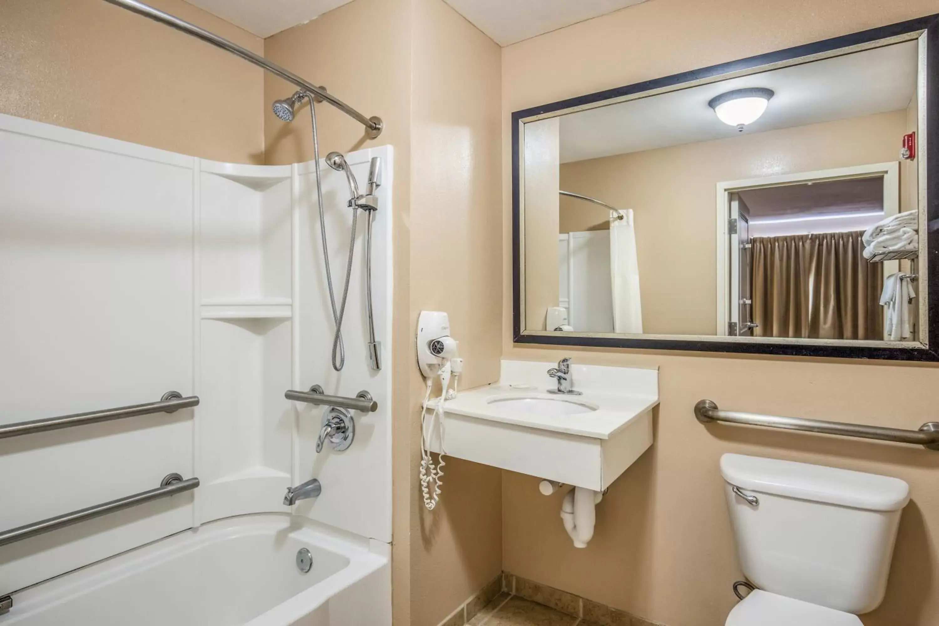 Bathroom in MainStay Suites Port Saint Joe