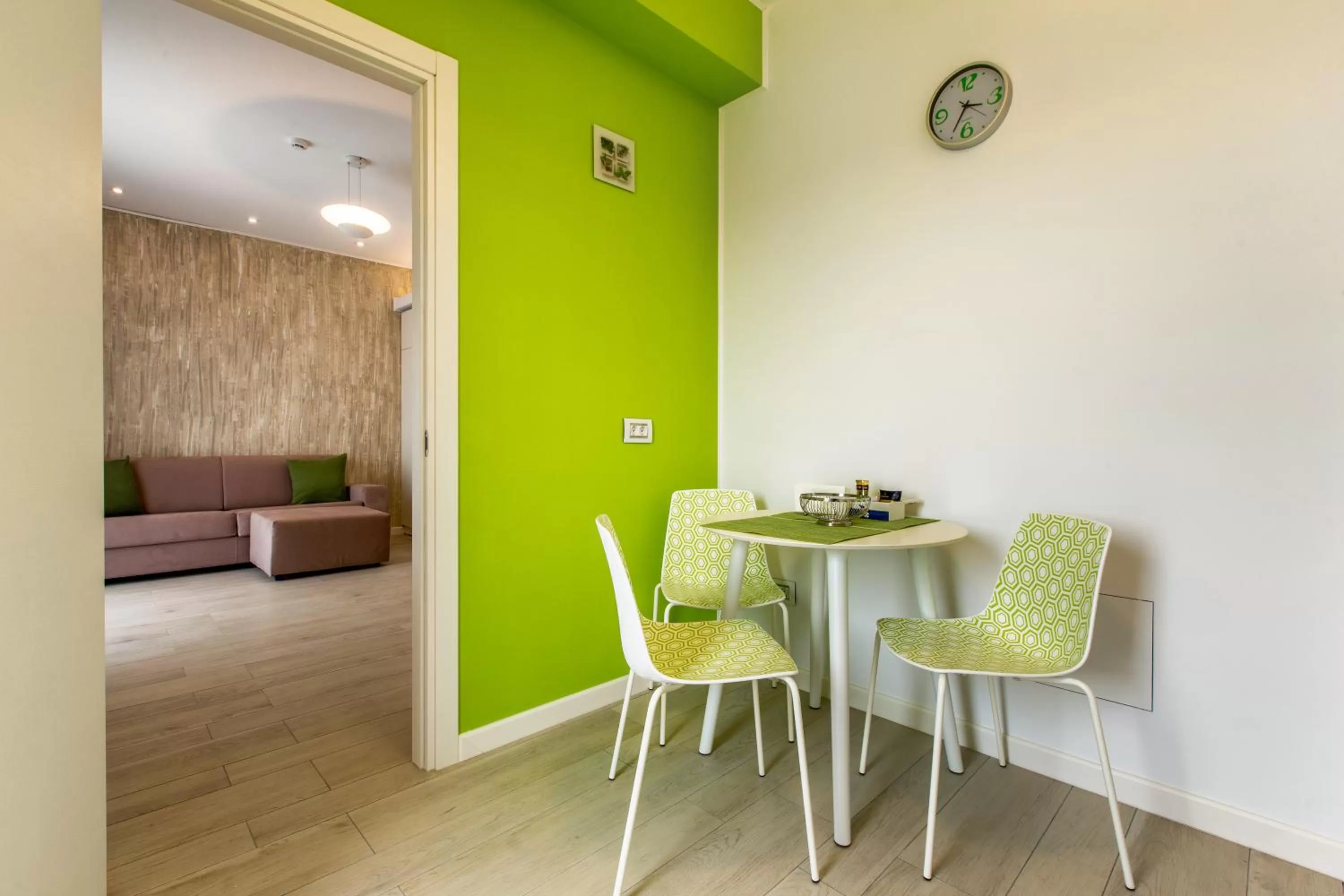 Dining area in Mava Apartamente