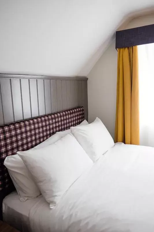 Standard Double Room in Almondsbury Interchange Hotel Standard Double Room in Almondsbury Interchange Hotel