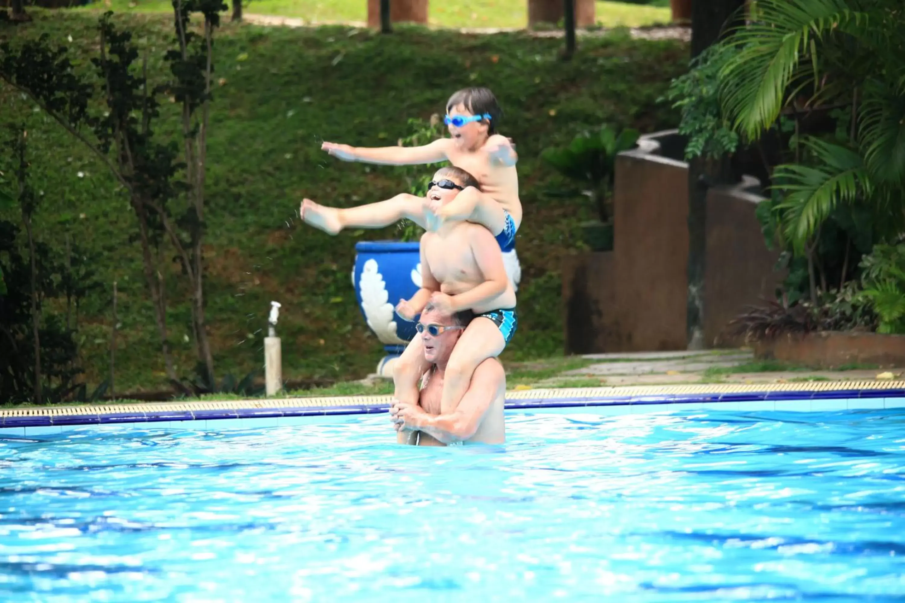 Swimming Pool in Hotel Sudu Araliya