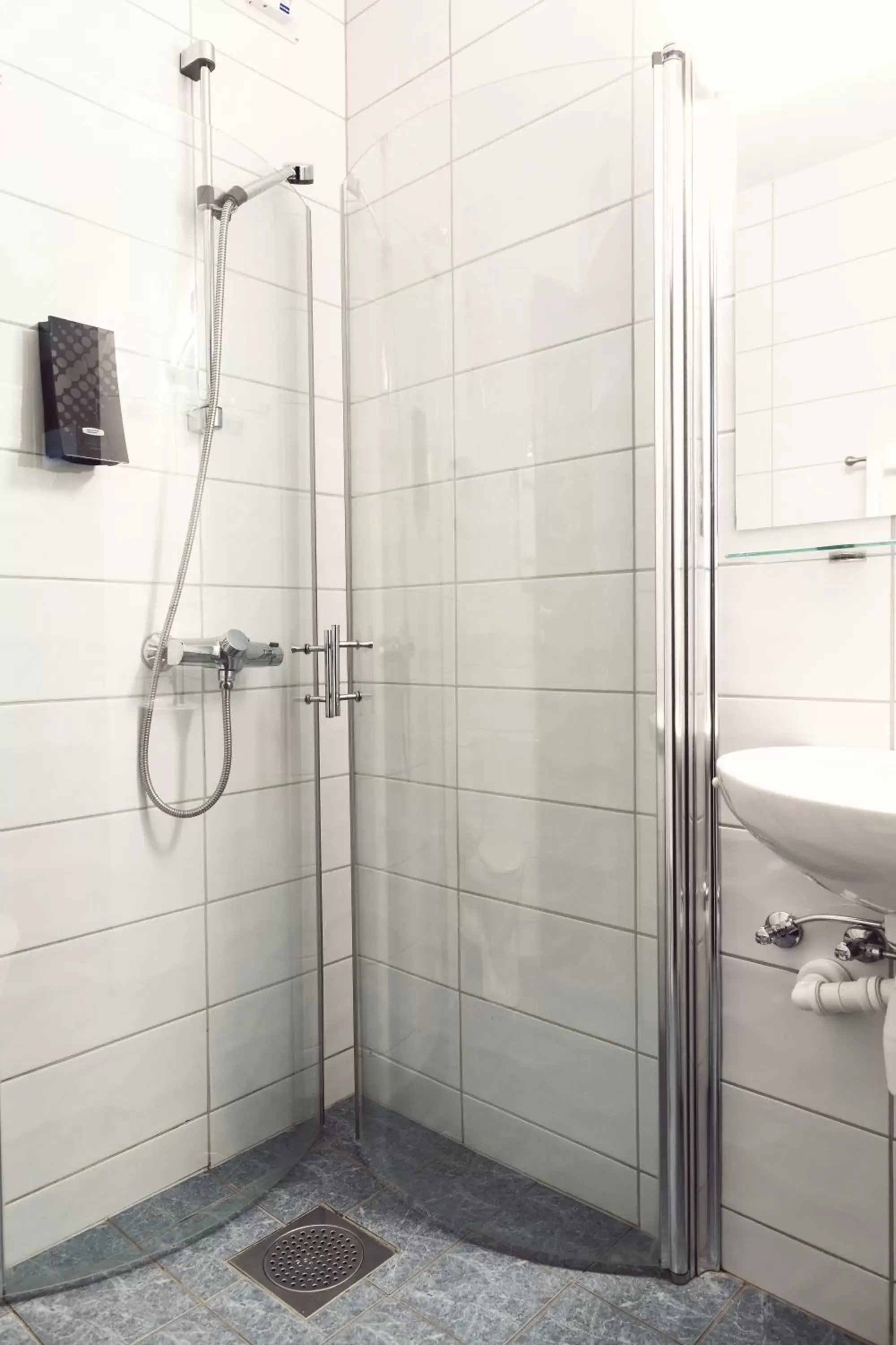 Shower, Bathroom in Sure Hotel by Best Western Haugesund