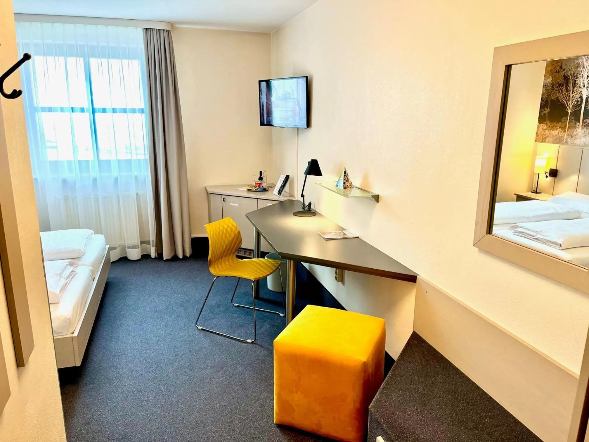 Photo of the whole room, Bed in Hotel Schiller