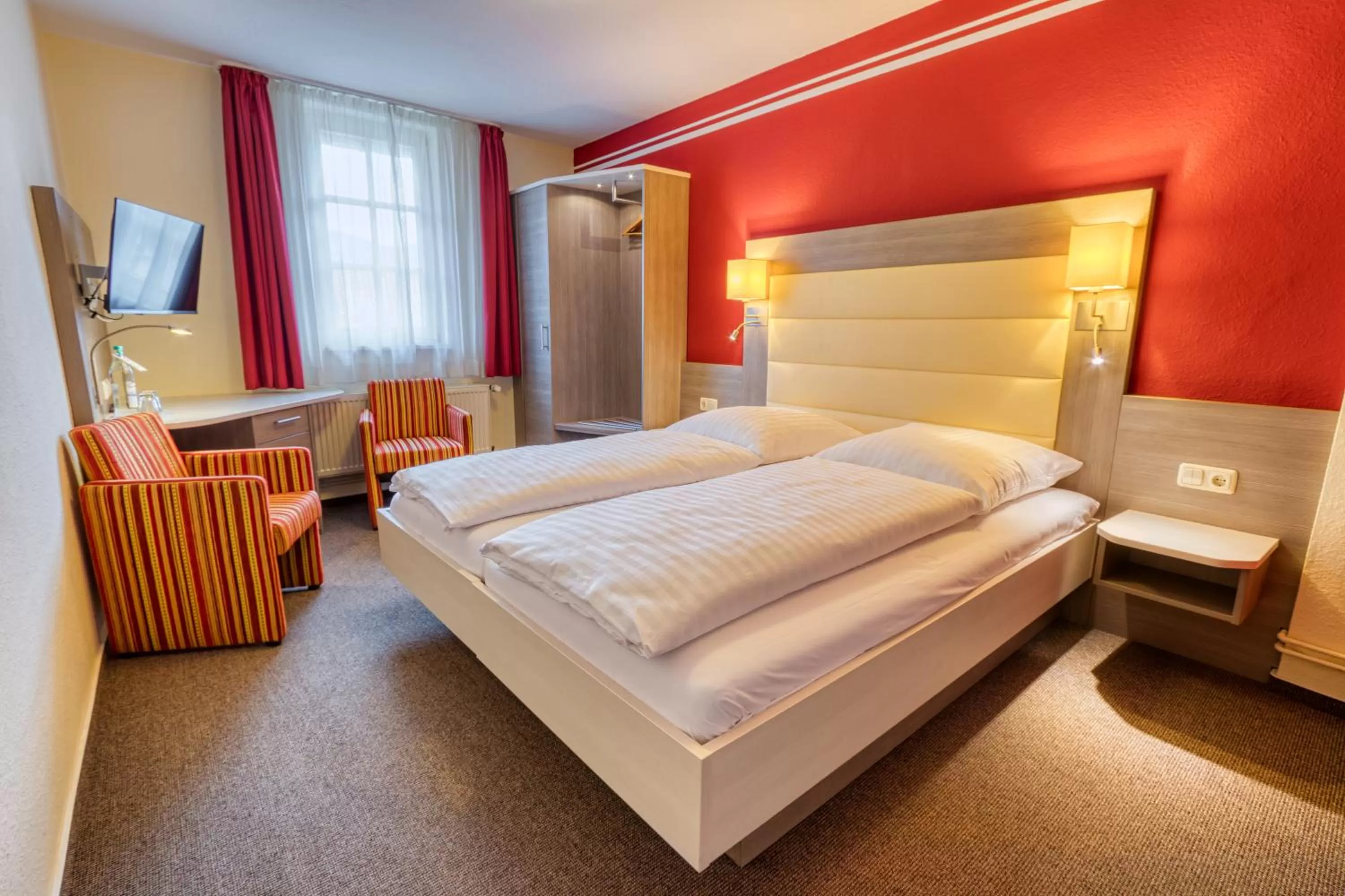 Photo of the whole room, Bed in Hotel Goldene Krone