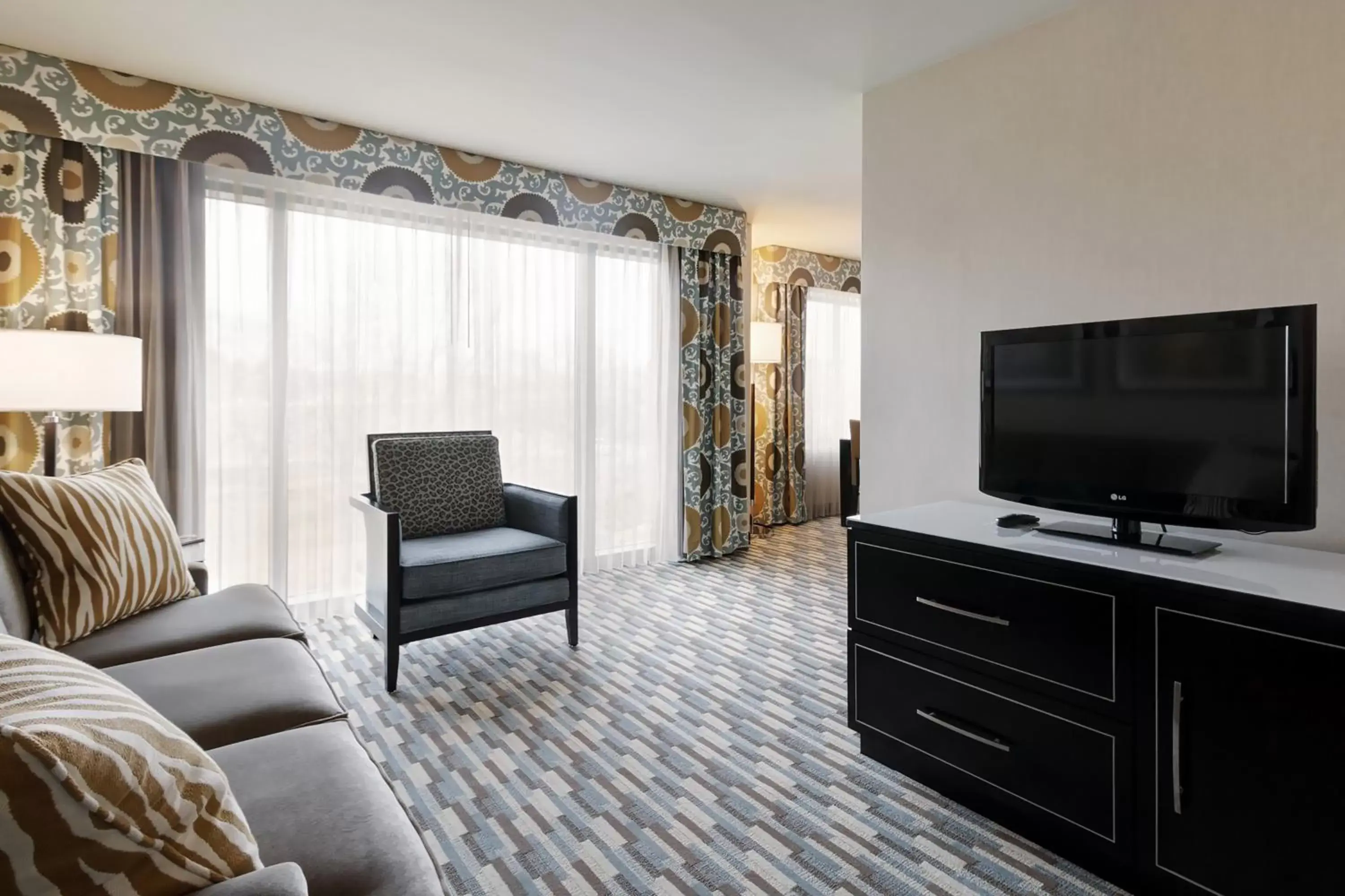 Photo of the whole room, TV/Entertainment Center in Holiday Inn Express Hotel & Suites Warwick-Providence Airport, an IHG Hotel
