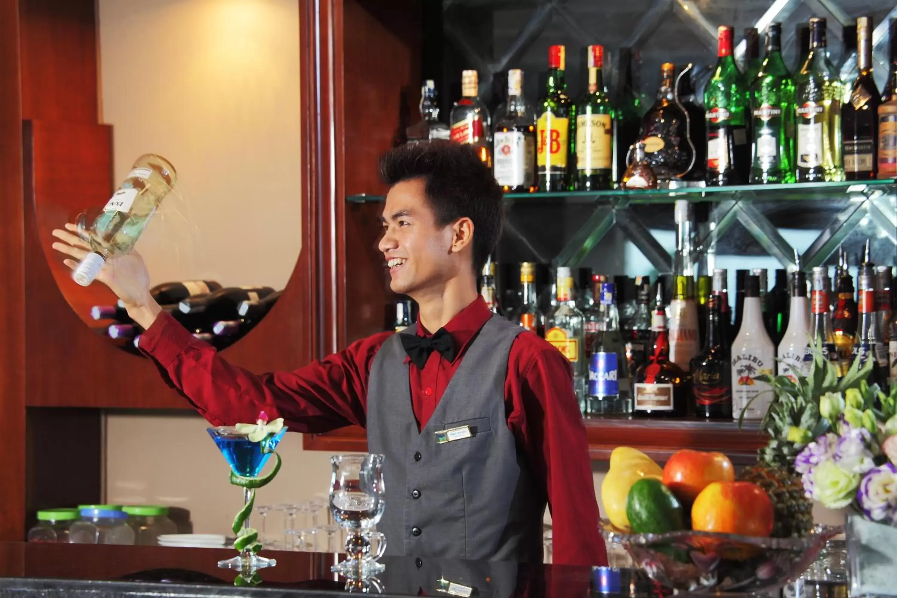 People, Lounge/Bar in Ha Long DC Hotel