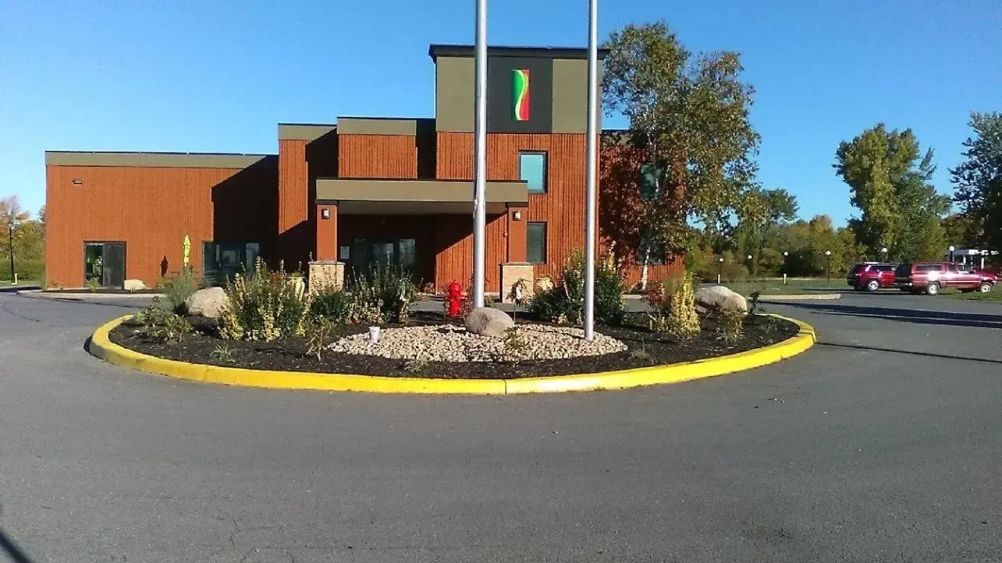 Facade/entrance in Super 8 by Wyndham Plattsburgh Facade/entrance in Super 8 by Wyndham Plattsburgh