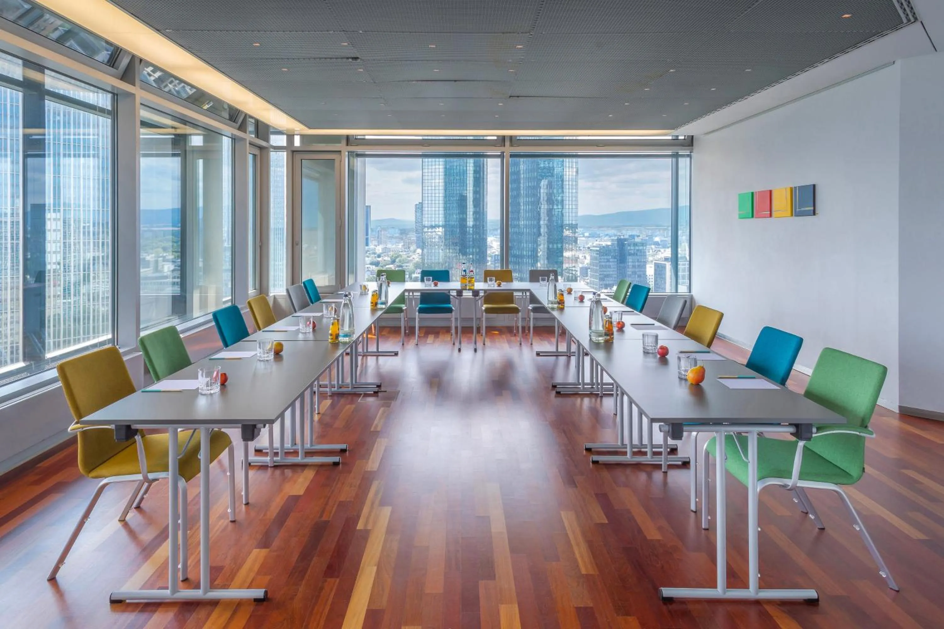 Meeting/conference room in INNSiDE by Meliá Frankfurt Eurotheum