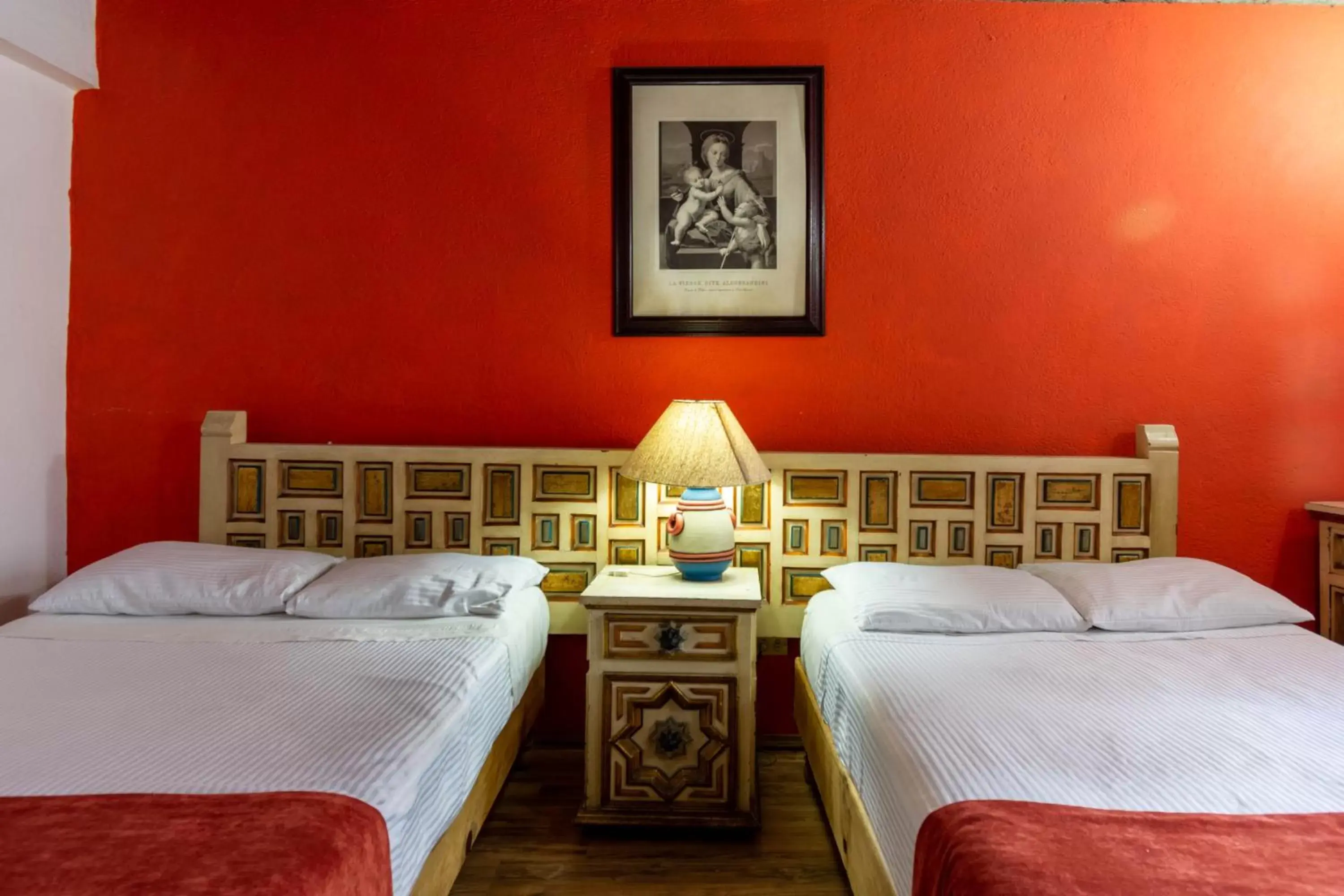 Photo of the whole room, Bed in Hosteria del Frayle