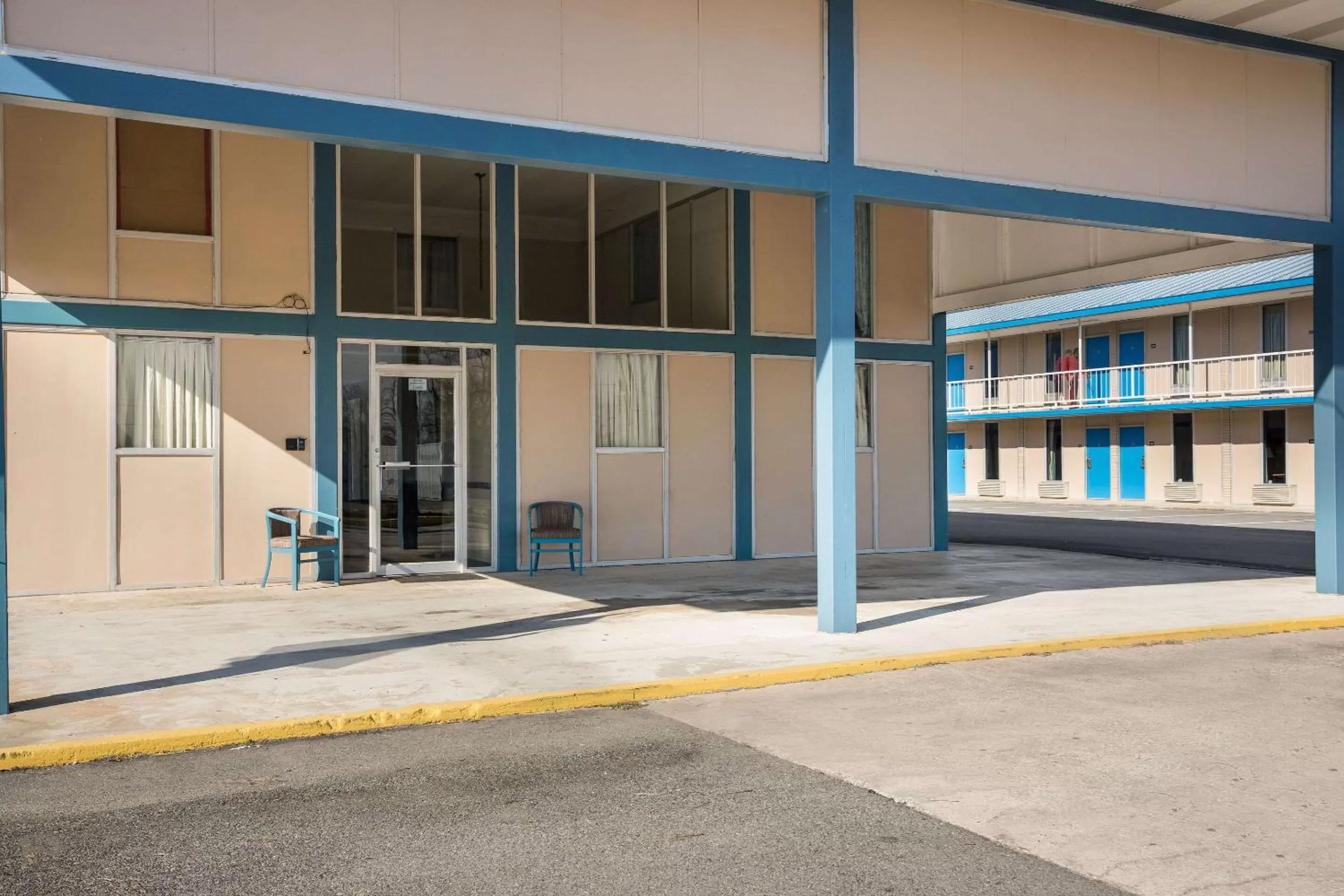 Property building in Rodeway Inn Cecil