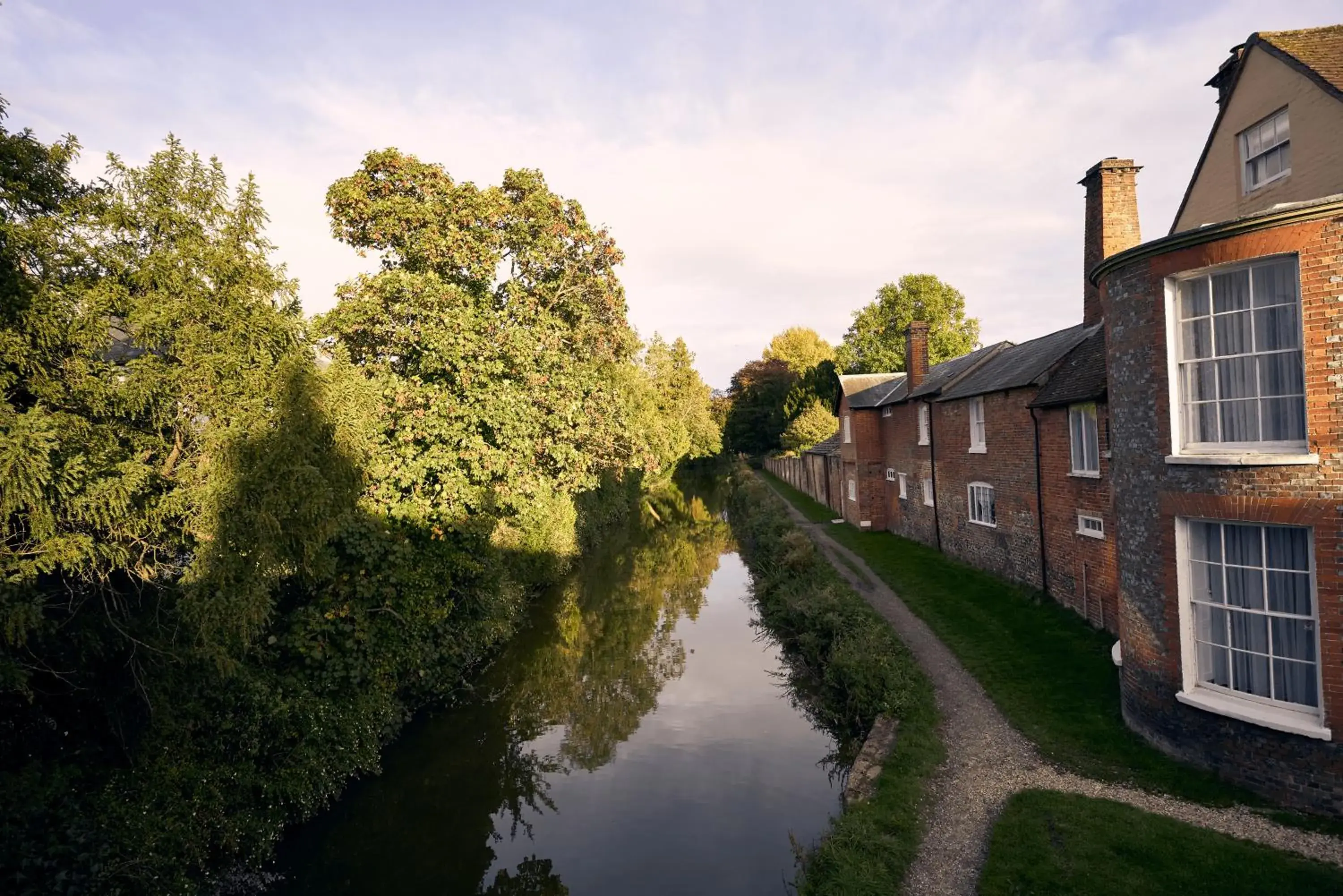 Neighbourhood in Herongate Apartments Neighbourhood in Herongate Apartments