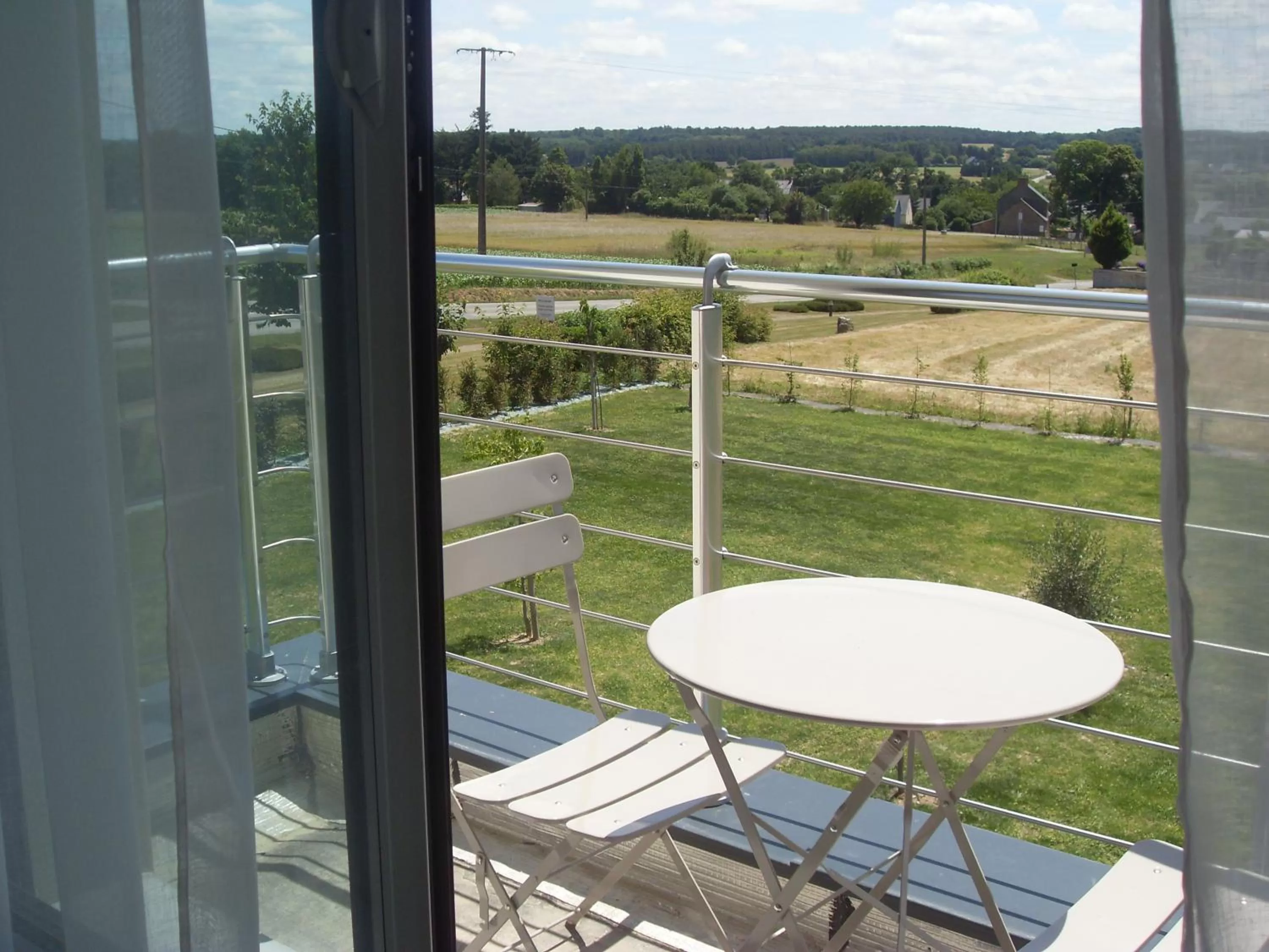 Balcony/Terrace in Chambre d'hôtes Les Bruyères