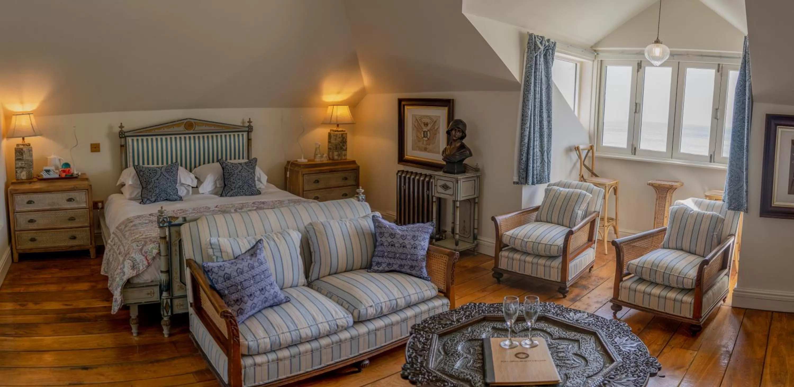 Bed in Tolcarne Beach Colonial Restaurant and Rooms