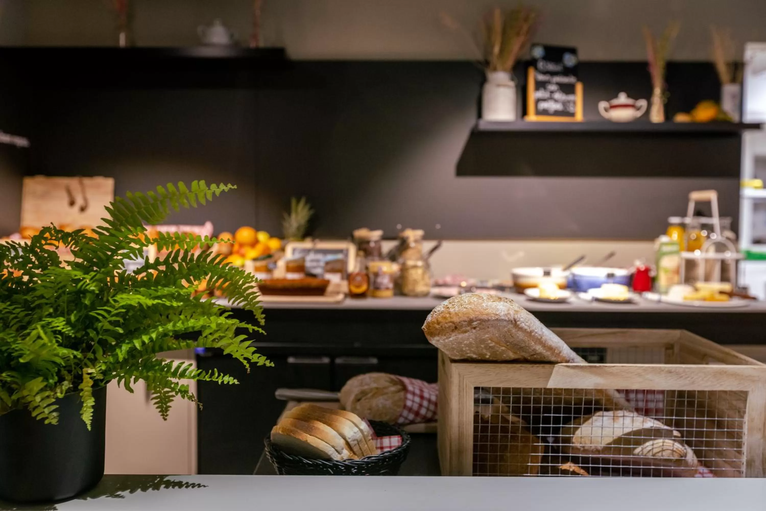 Breakfast in Birgit Hôtel Le Havre Centre