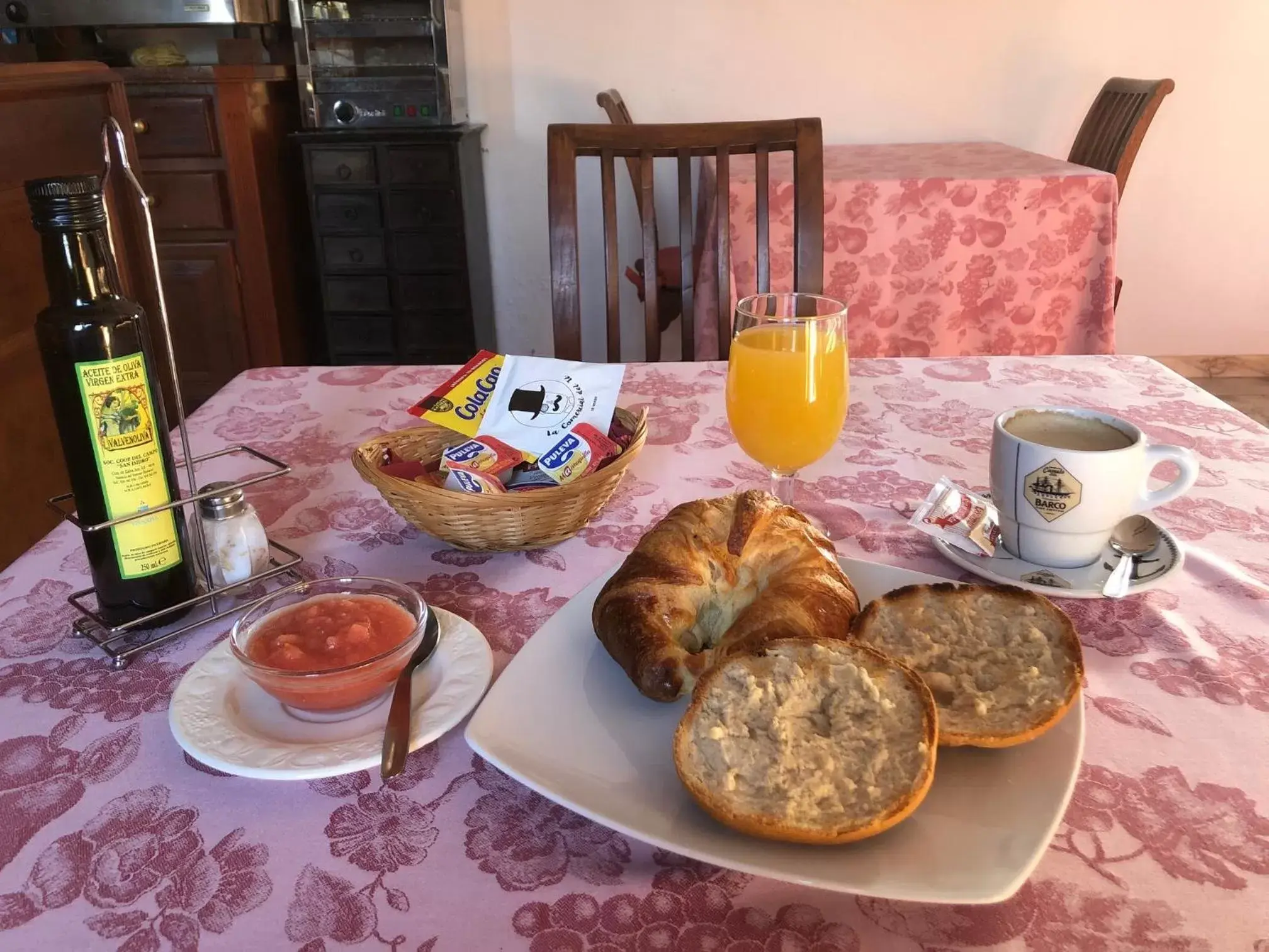 Breakfast in Hotel Bodega el Moral