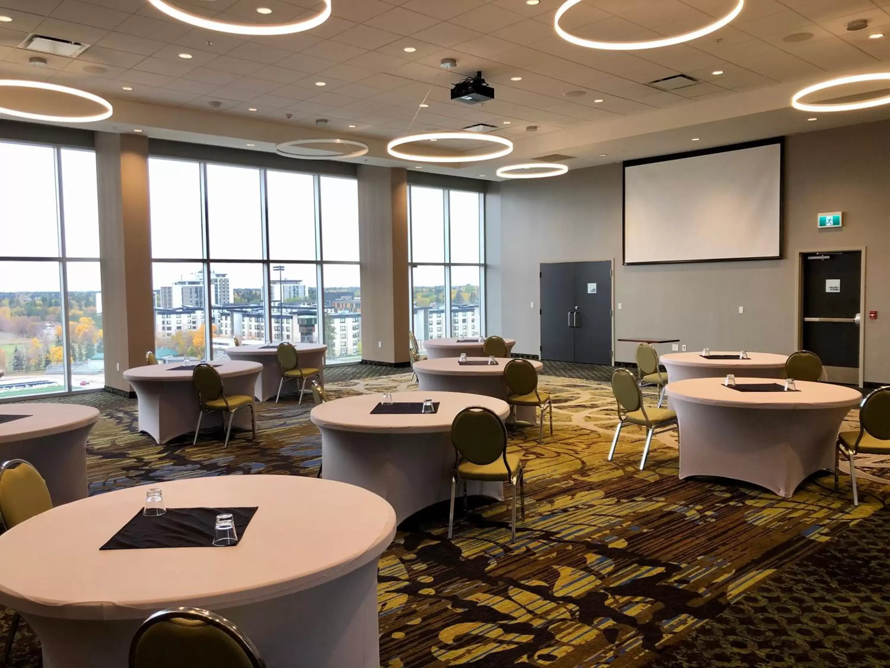 Banquet/Function facilities in Staybridge Suites - Saskatoon - University, an IHG Hotel