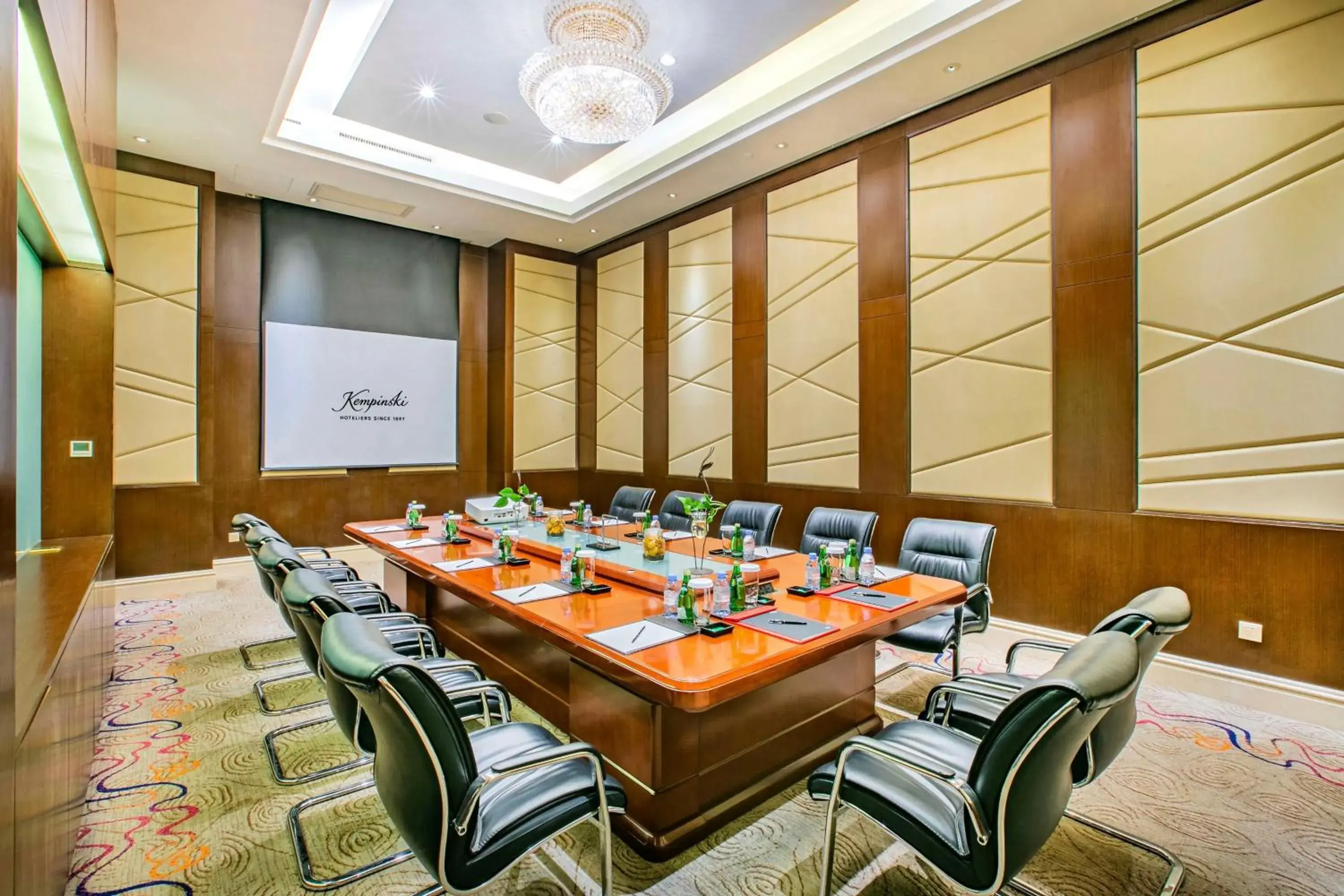 Meeting/conference room in Guiyang Kempinski Hotel