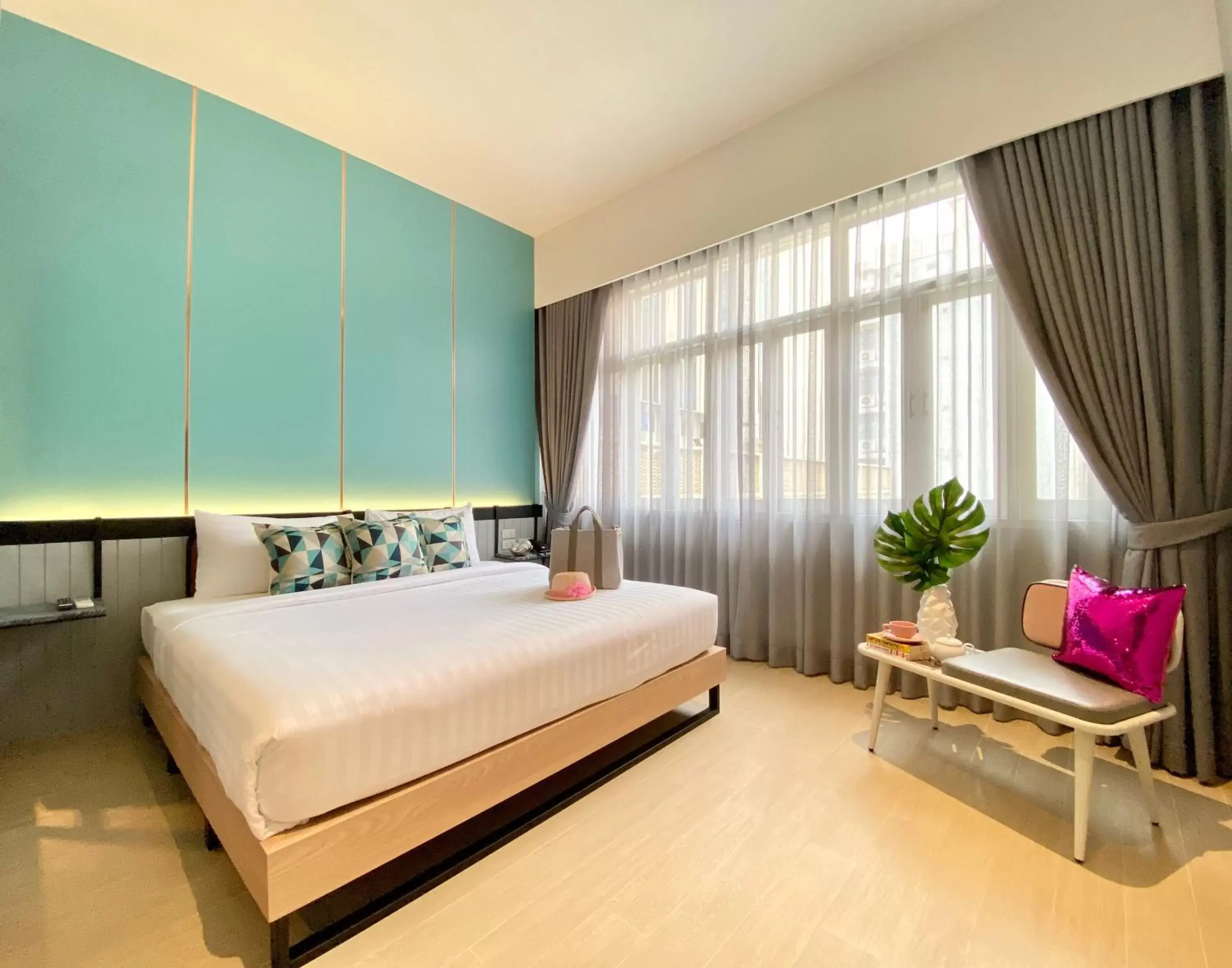 Property building, Bed in Miami Hotel Bangkok - SHA Plus