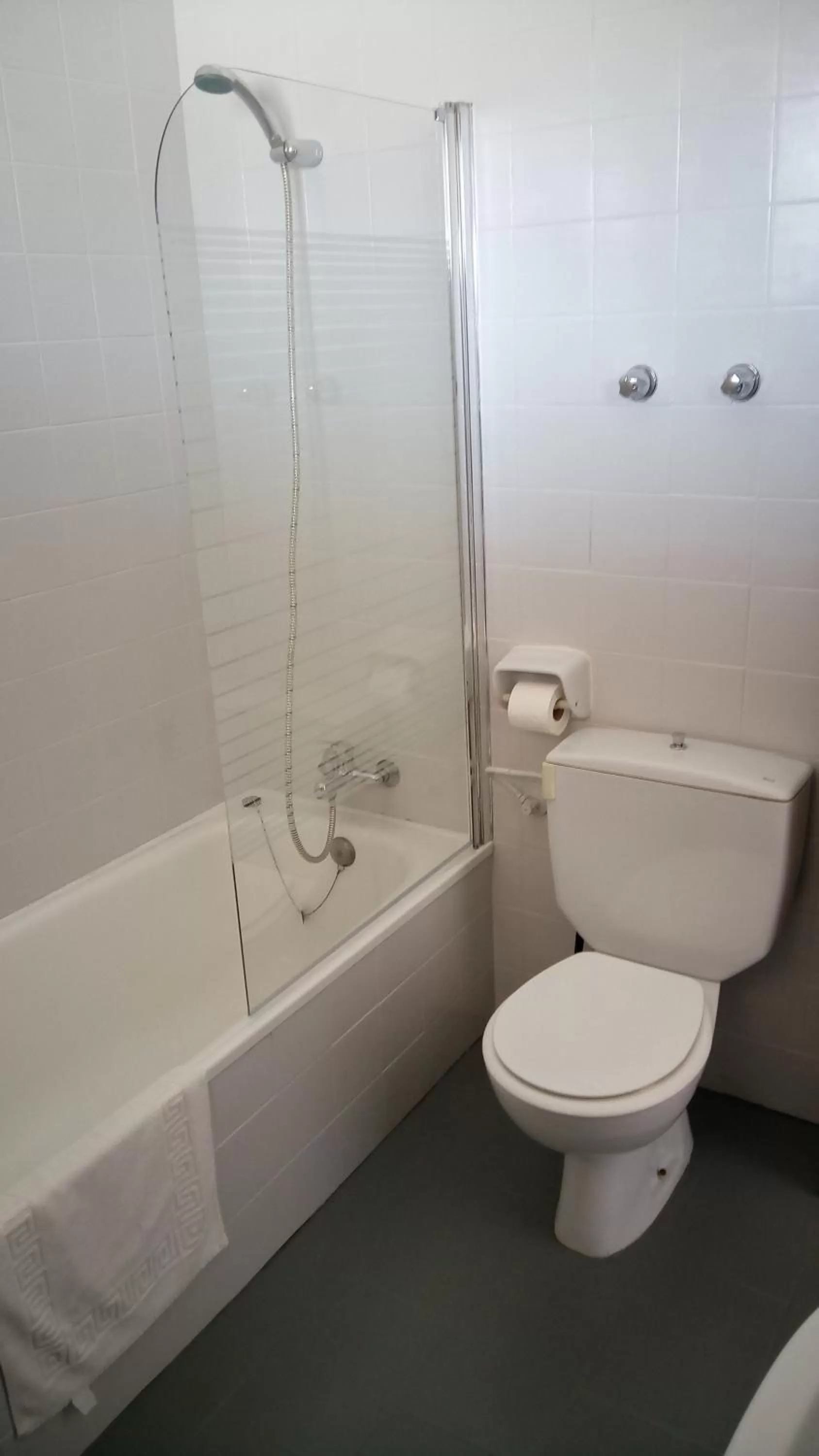 Bathroom in Hotel-Motel Sol II