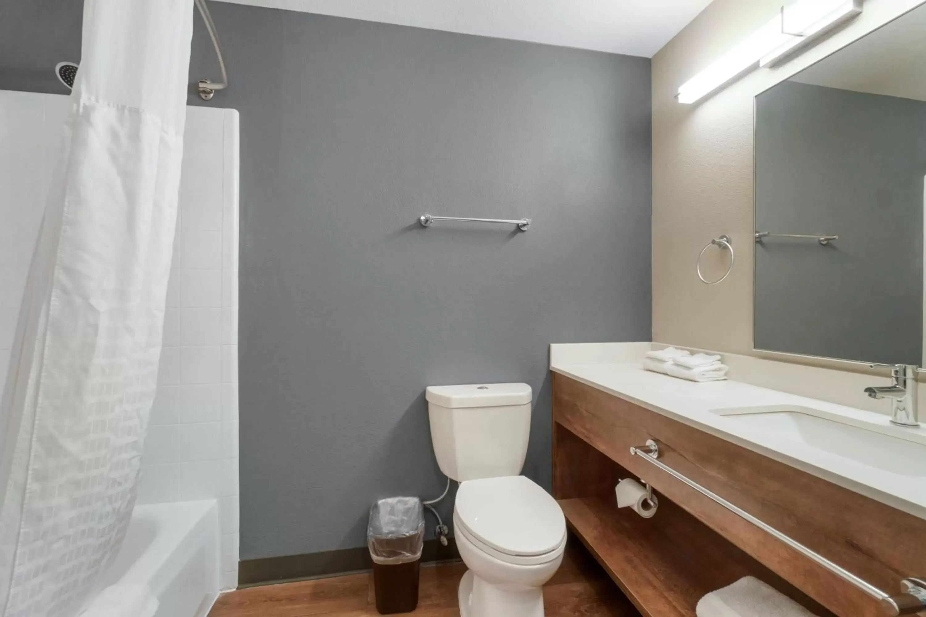 Bathroom in Extended Stay America Suites - San Francisco - San Mateo - SFO