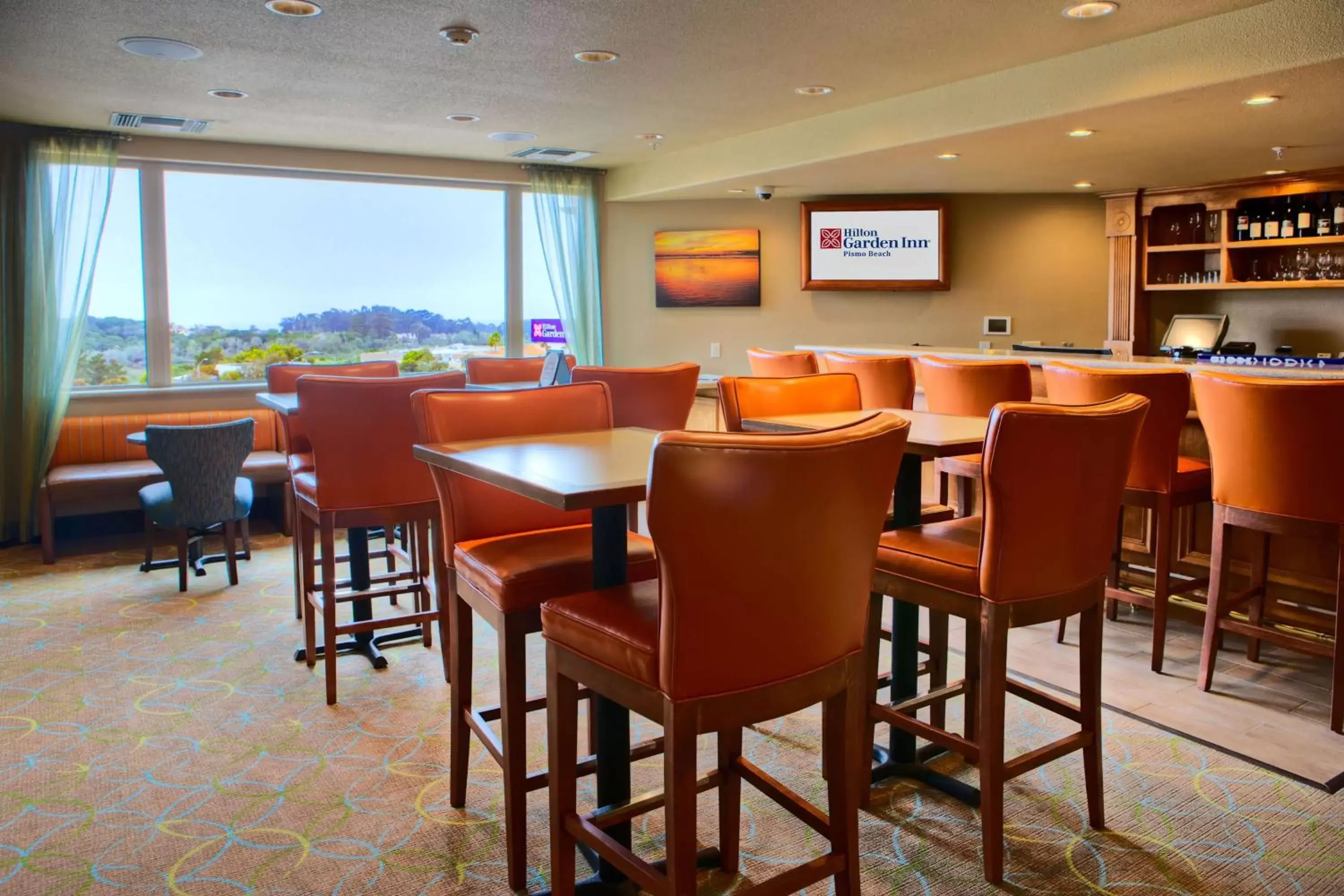 Lounge or bar, Restaurant/Places to Eat in Hilton Garden Inn San Luis Obispo/Pismo Beach