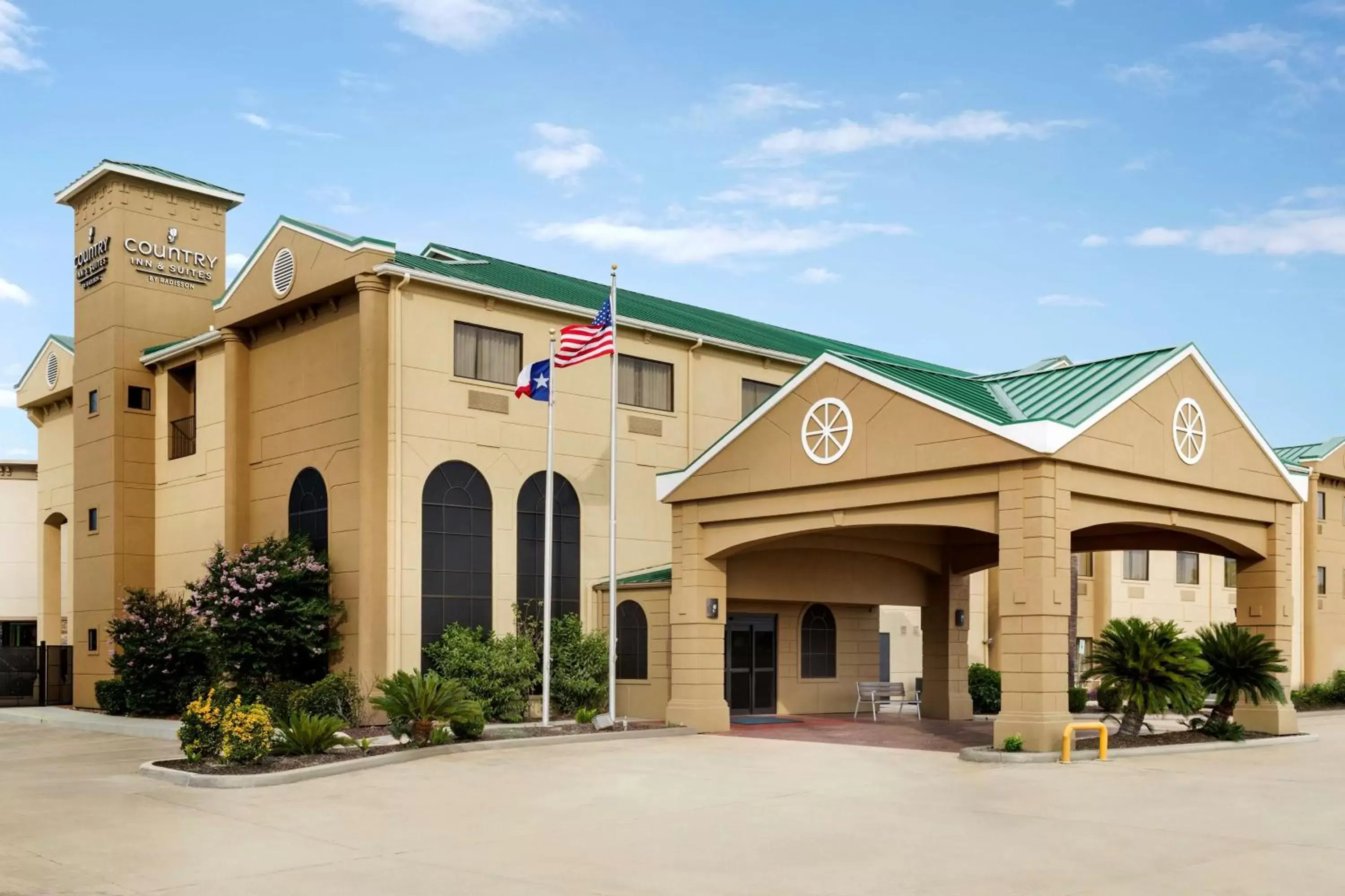 Property Building in Country Inn & Suites by Radisson, Houston Northwest, TX