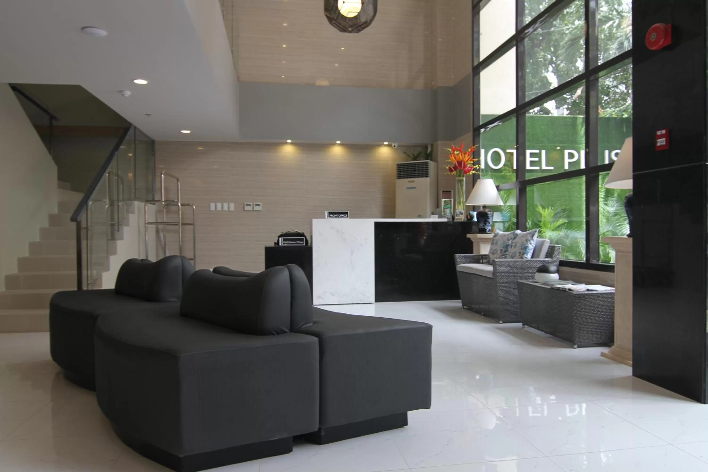 Lobby or reception in Cebu Hotel Plus