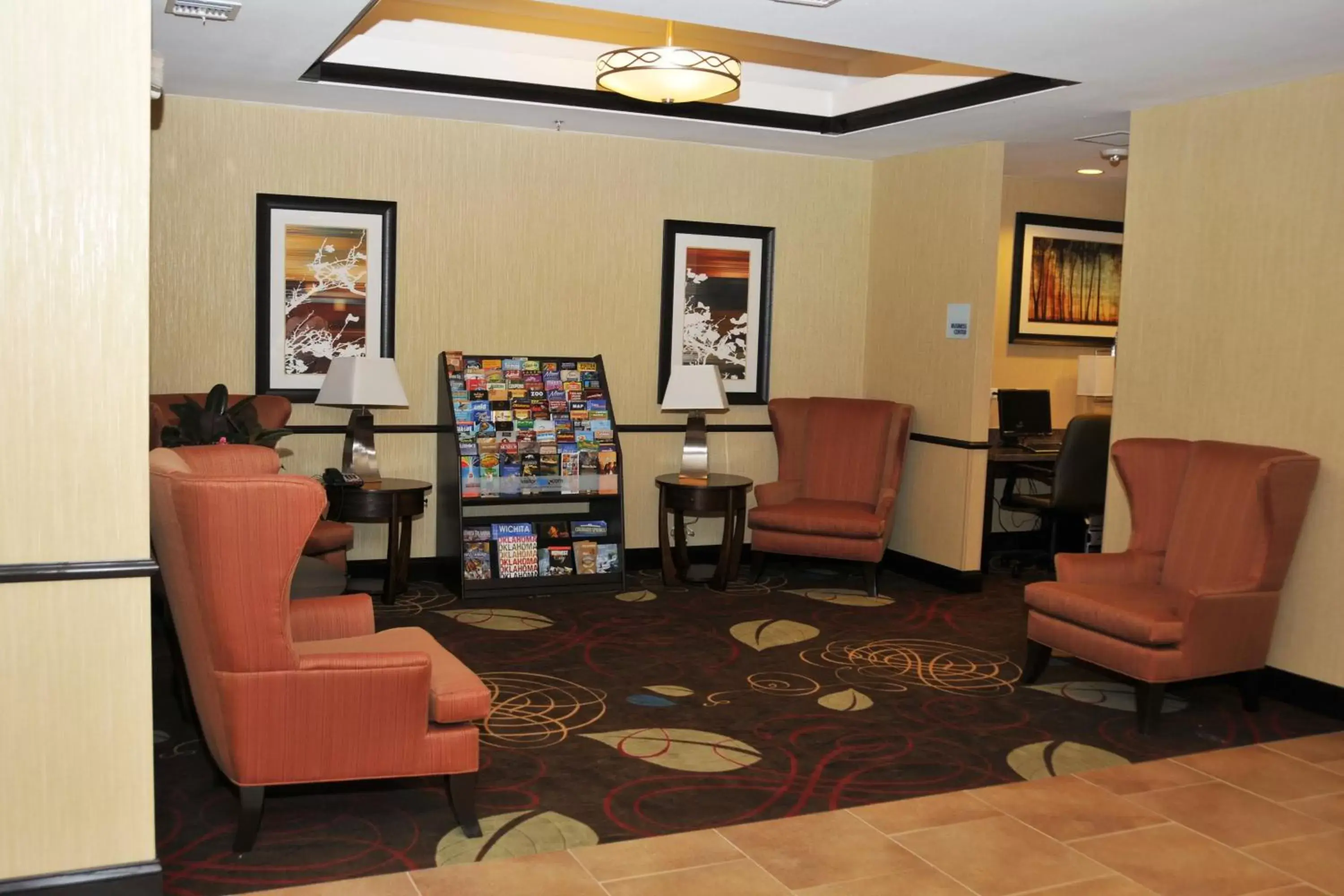 Property building, Seating Area in Holiday Inn Express & Suites Clinton, an IHG Hotel