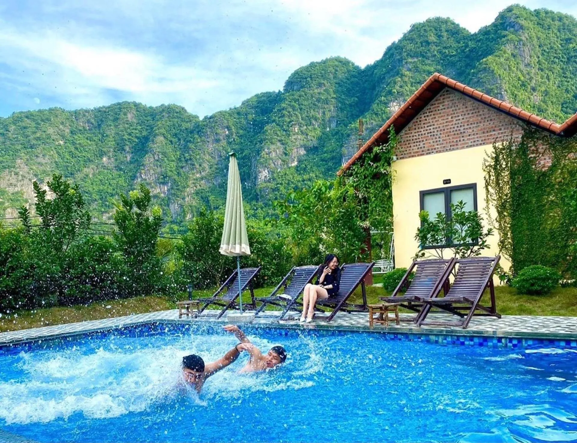 Swimming pool in Trang An Retreat