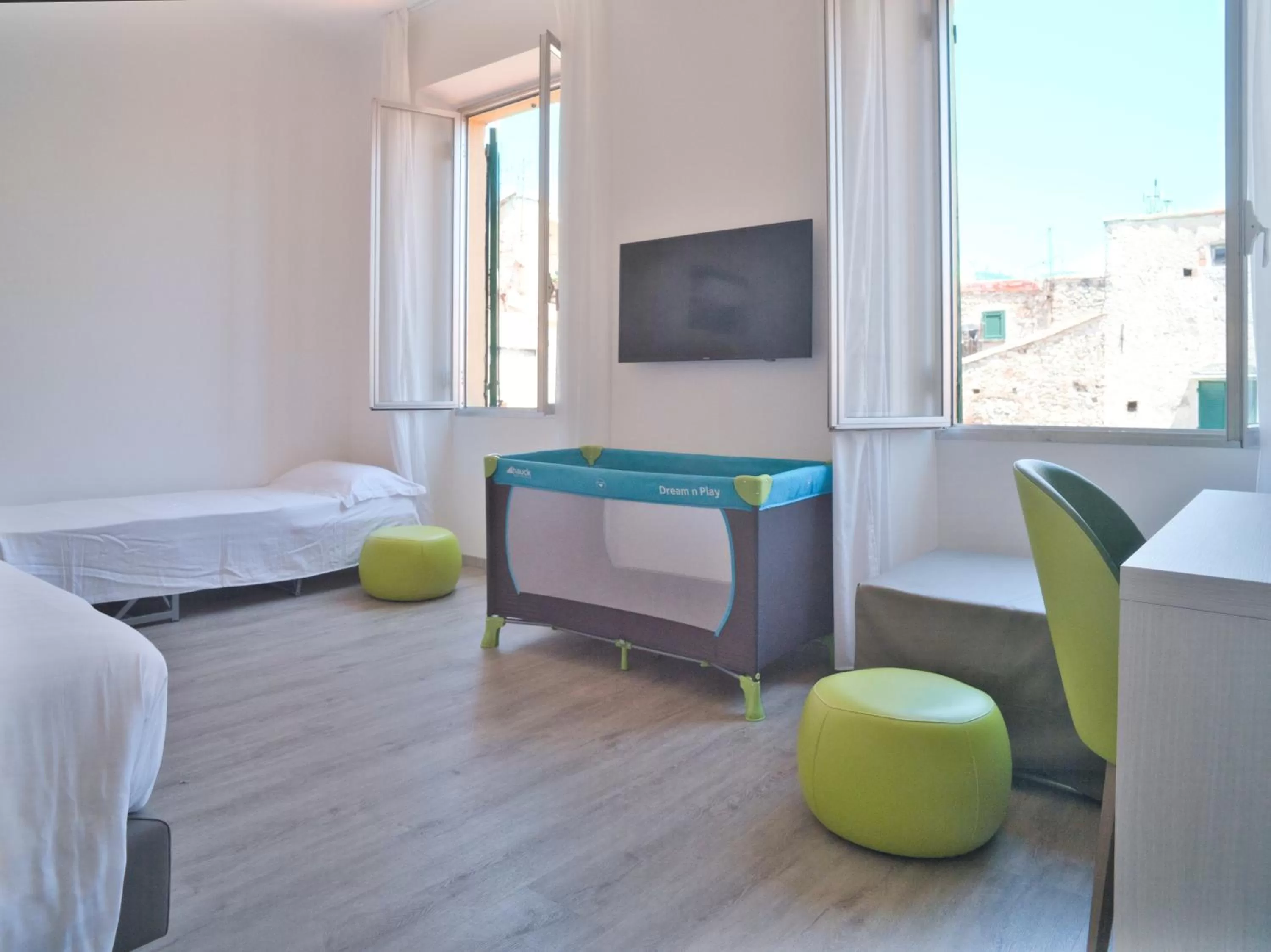 Photo of the whole room, Bed in Hotel Medusa