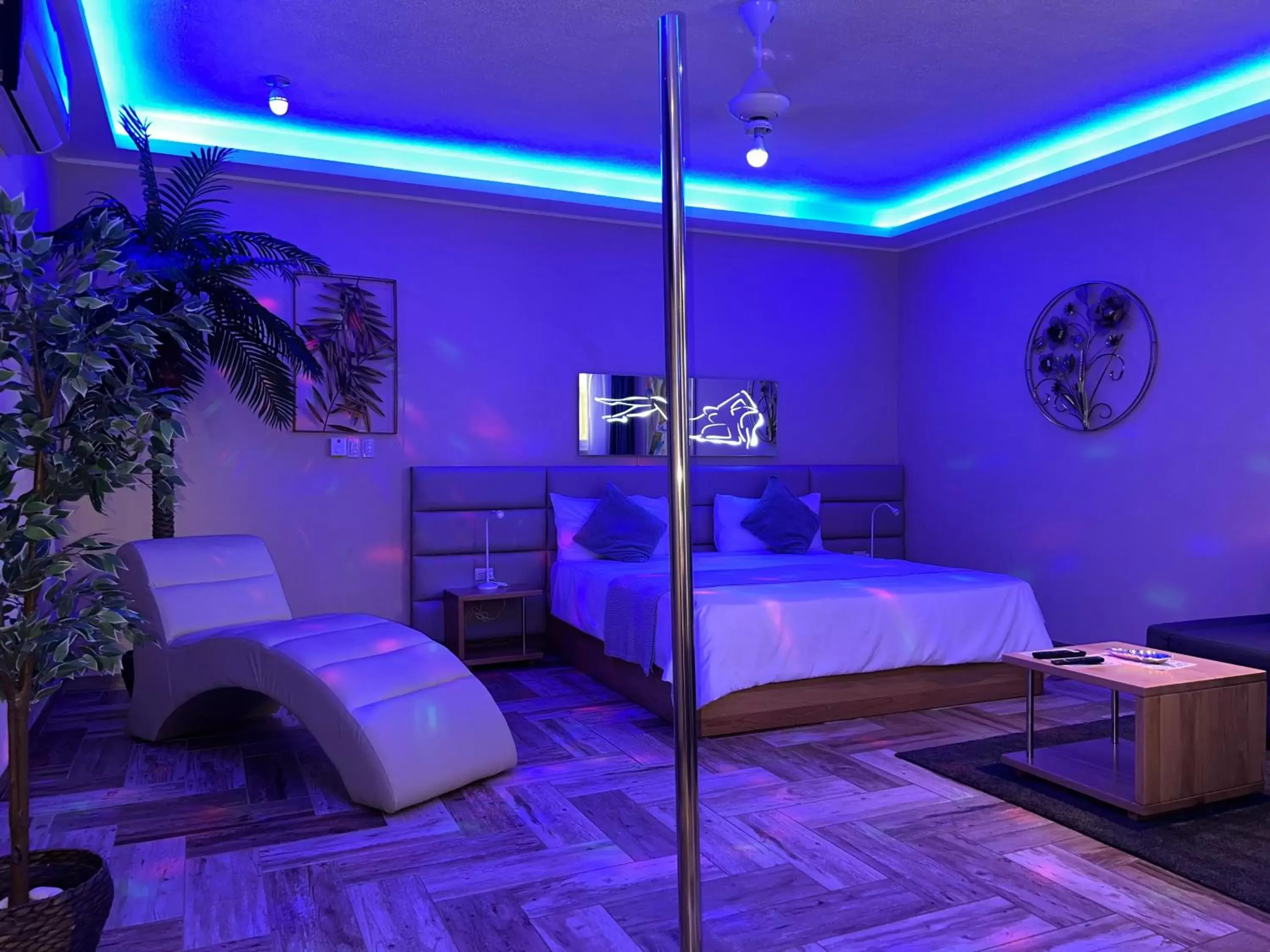 Suite with Pool View in Sosua Inn Hotel Suite with Pool View in Sosua Inn Hotel