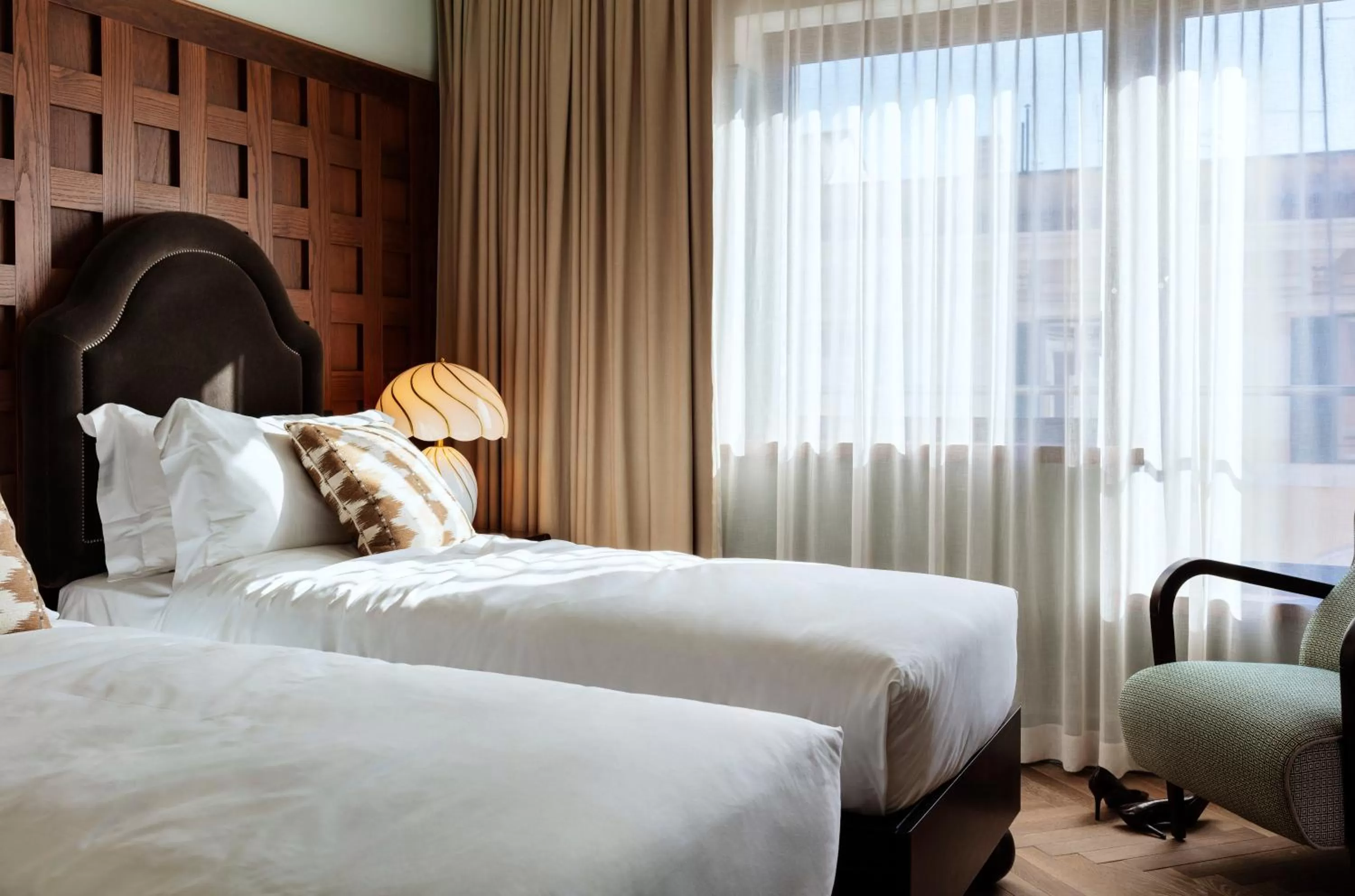 Bedroom, Bed in The Hoxton, Rome