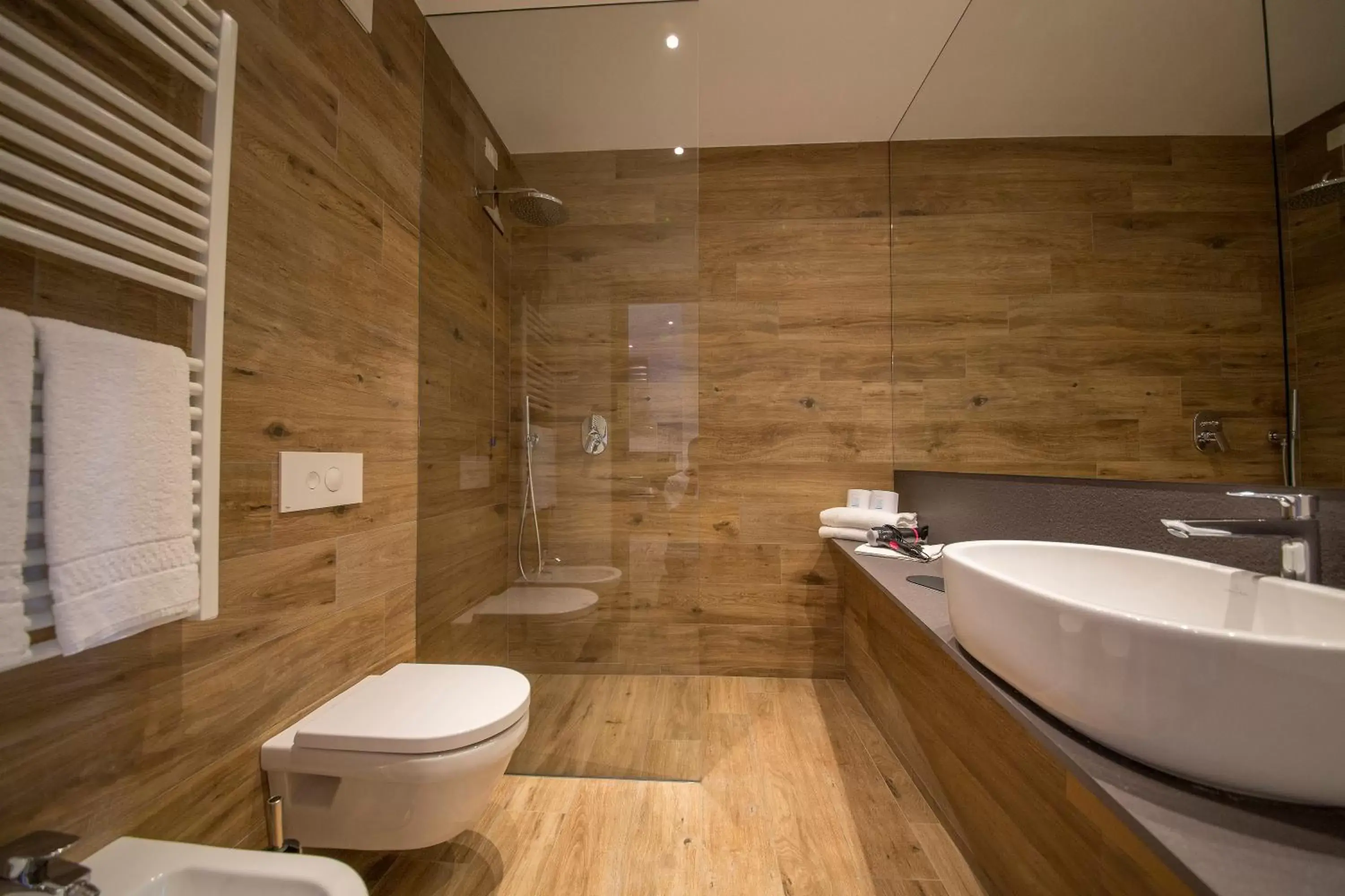 Bathroom in Riva Lake Lodge