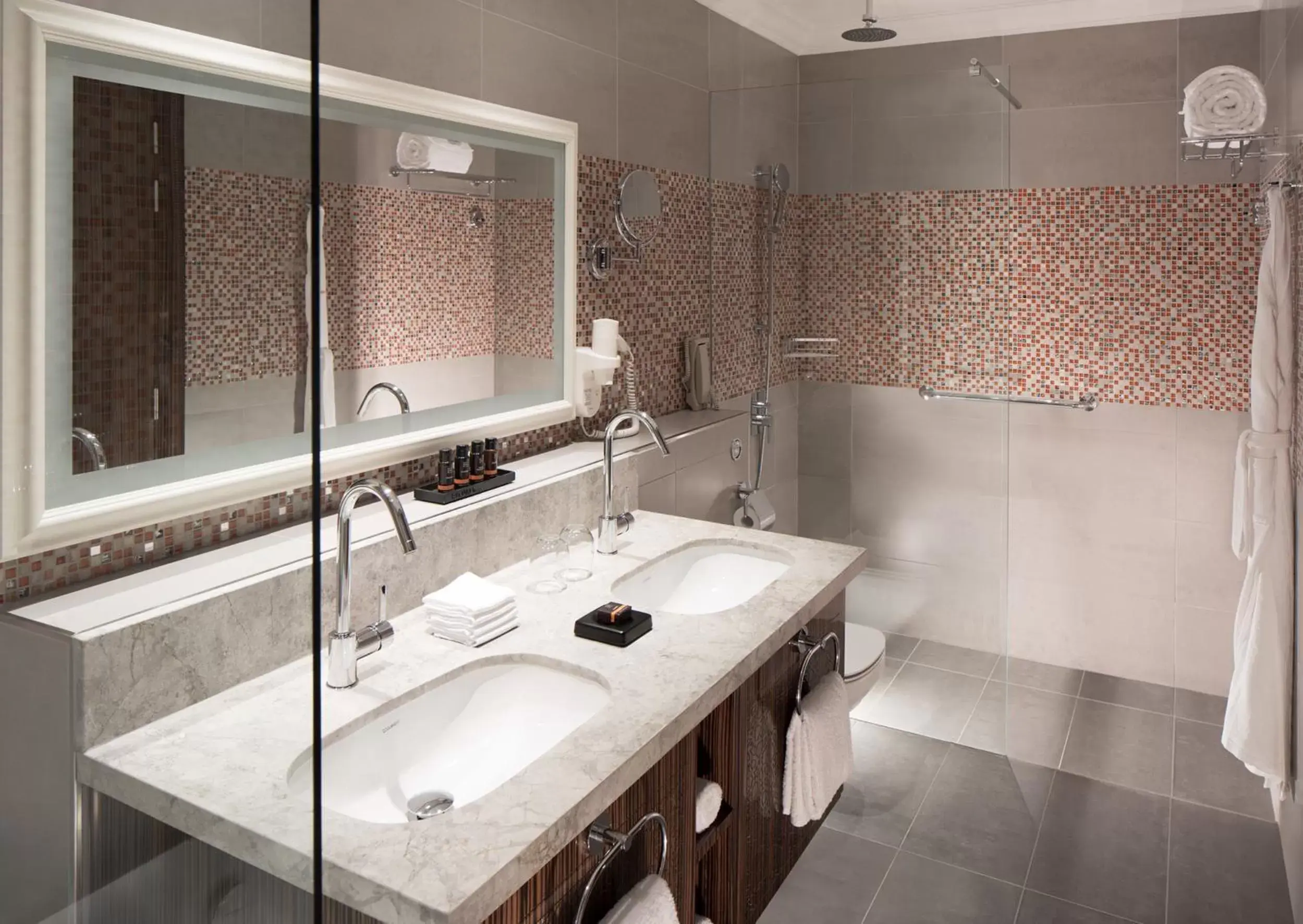 Shower, Bathroom in Dusit D2 Kenz Hotel Dubai