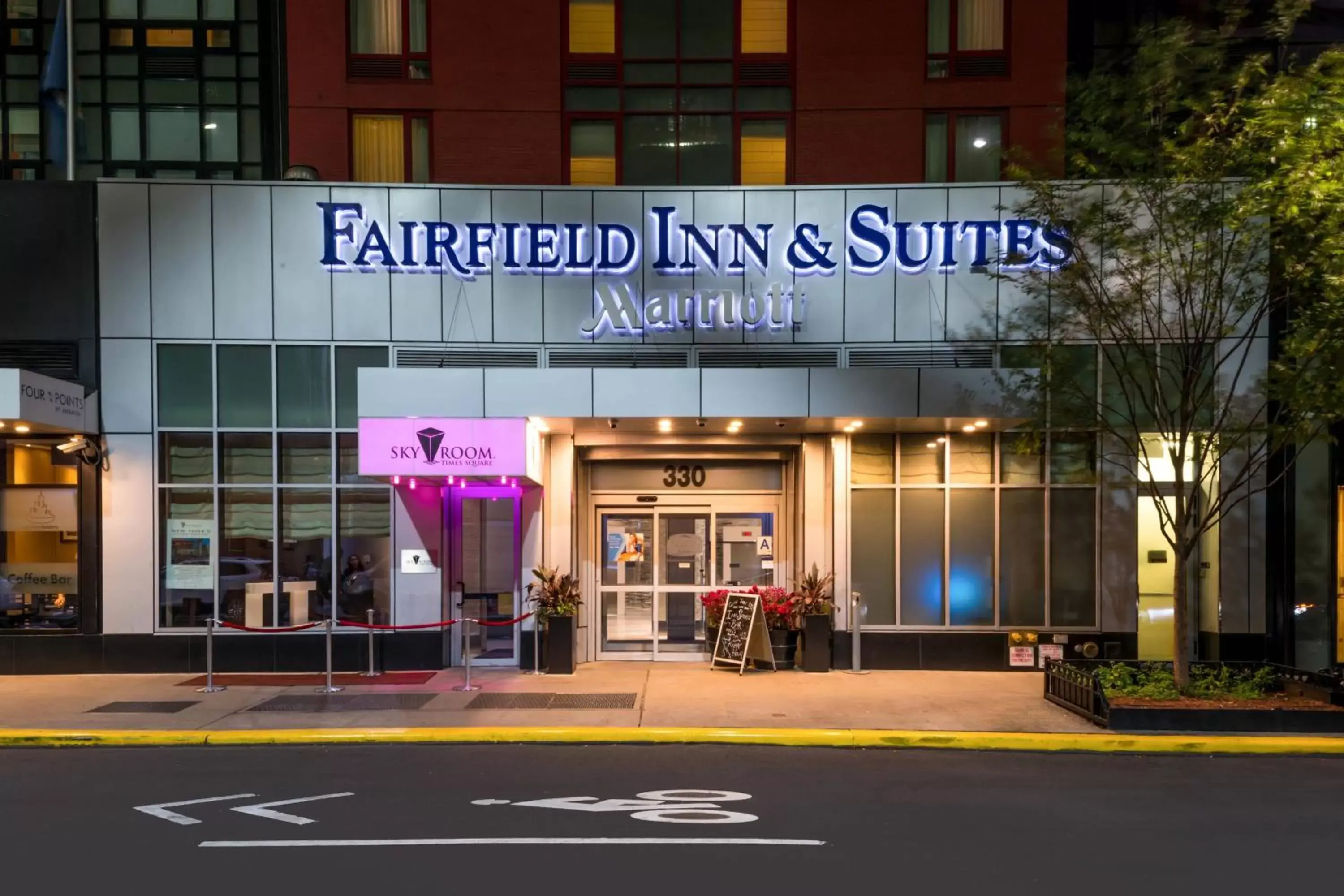 Property Building in Fairfield Inn & Suites By Marriott New York Manhattan/Times Square