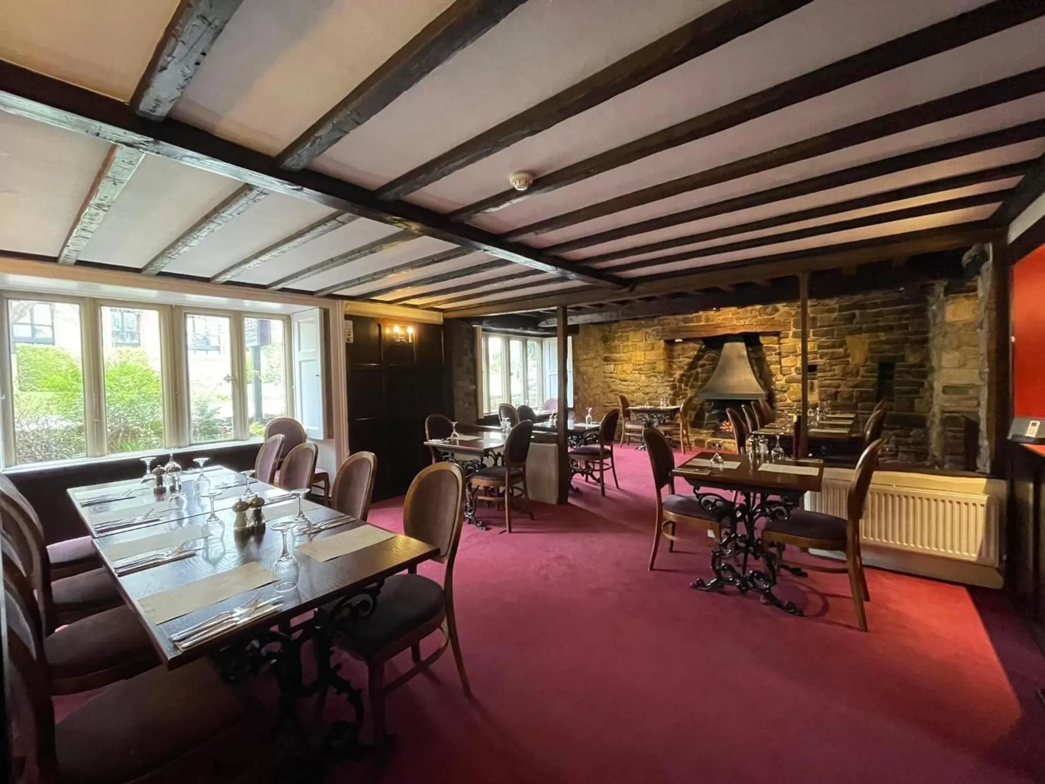 Restaurant/Places to Eat in The Old Manor House Hotel
