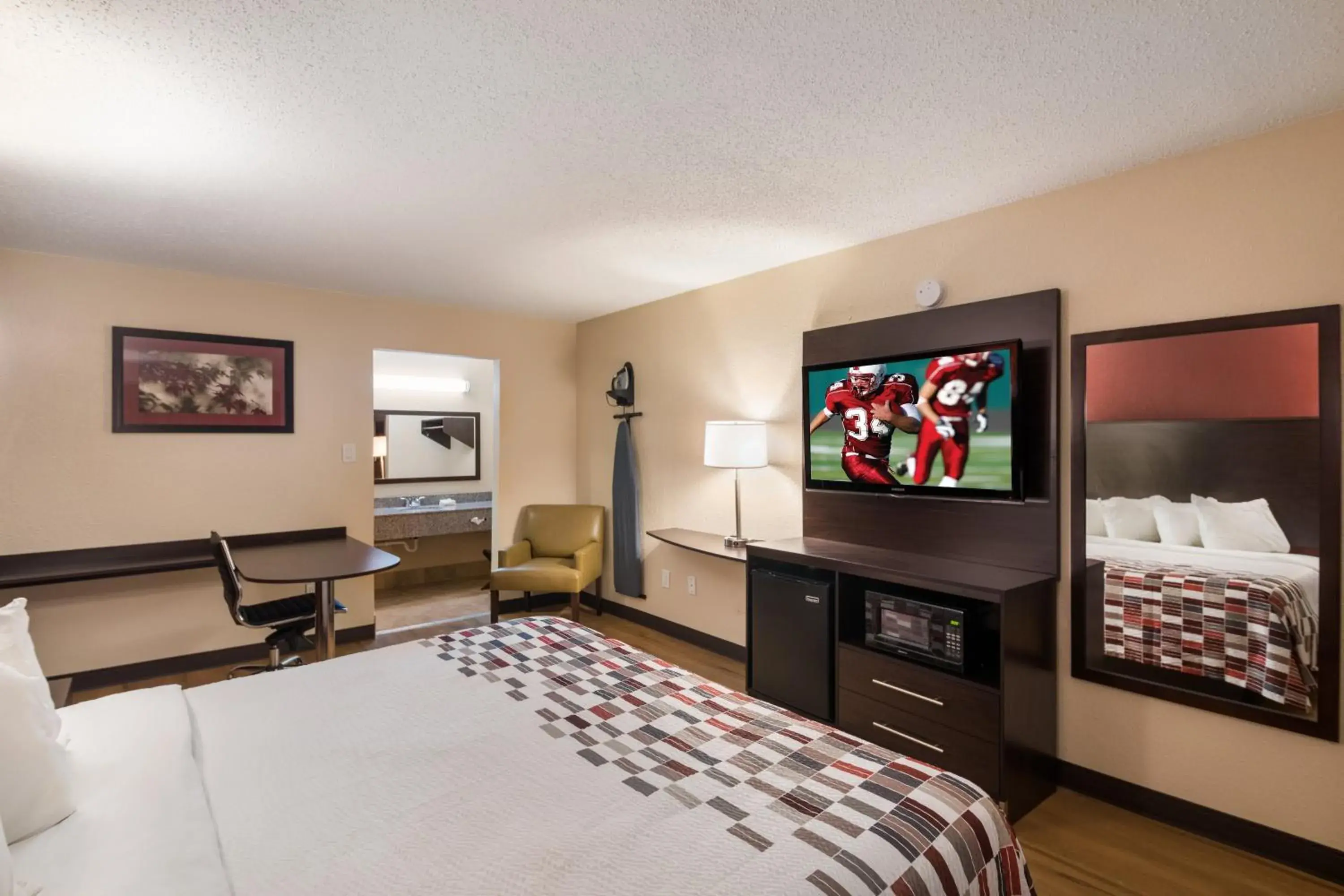 Bedroom, Bed in Red Roof Inn Temple Bedroom, Bed in Red Roof Inn Temple