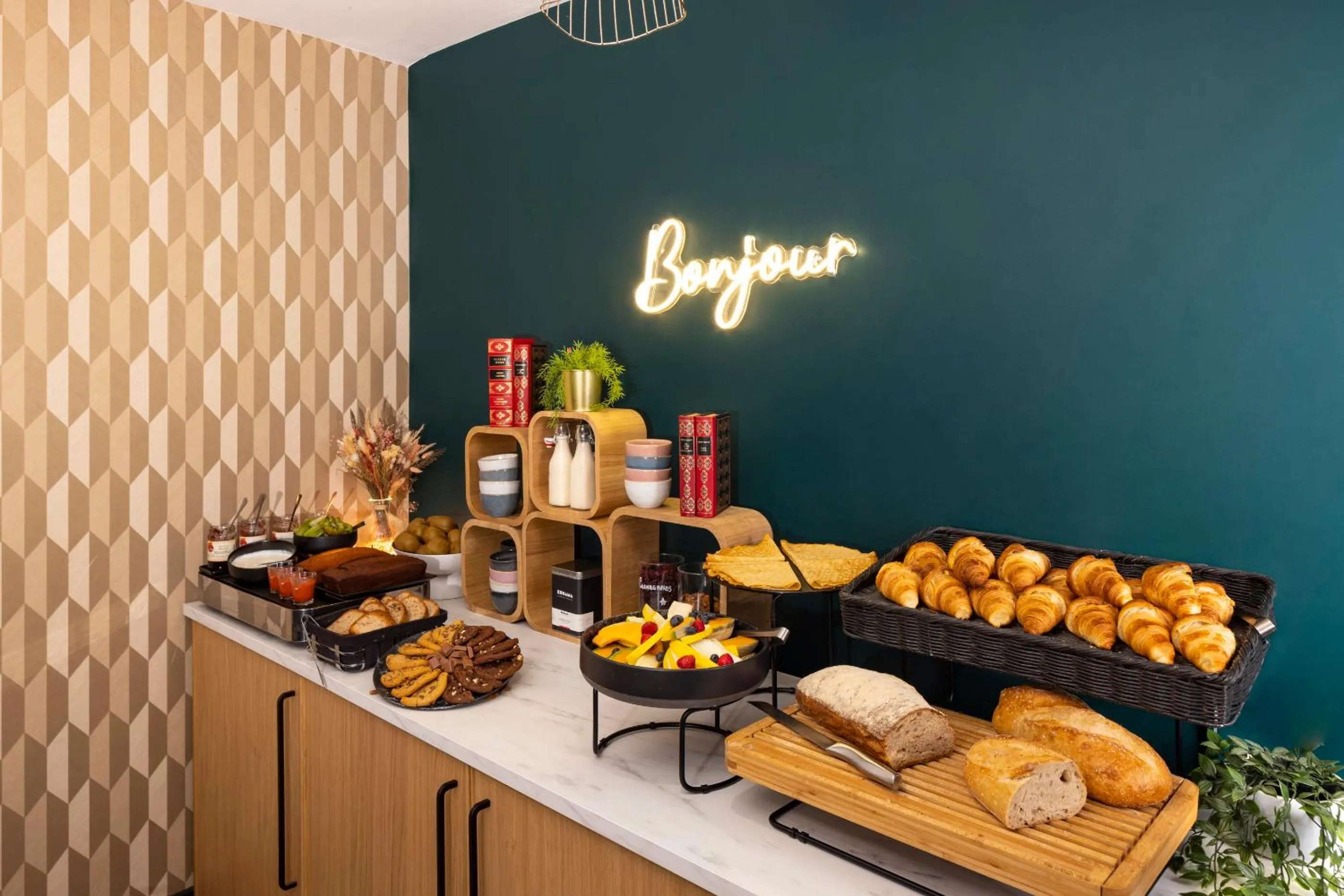 Breakfast in Hôtel Edmond W Lyon Part-Dieu