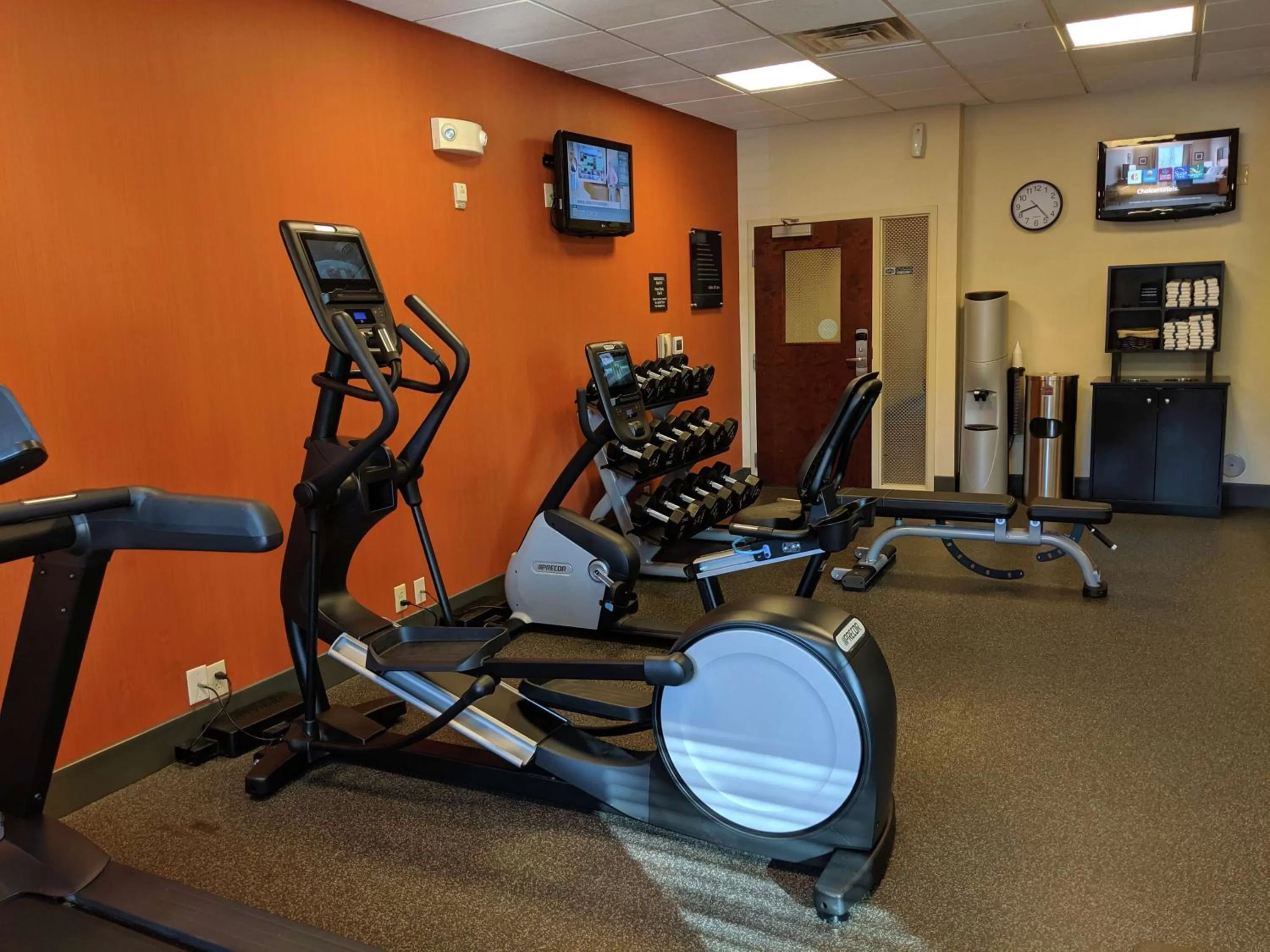 Fitness centre/facilities in Hampton Inn & Suites Cincinnati-Union Centre