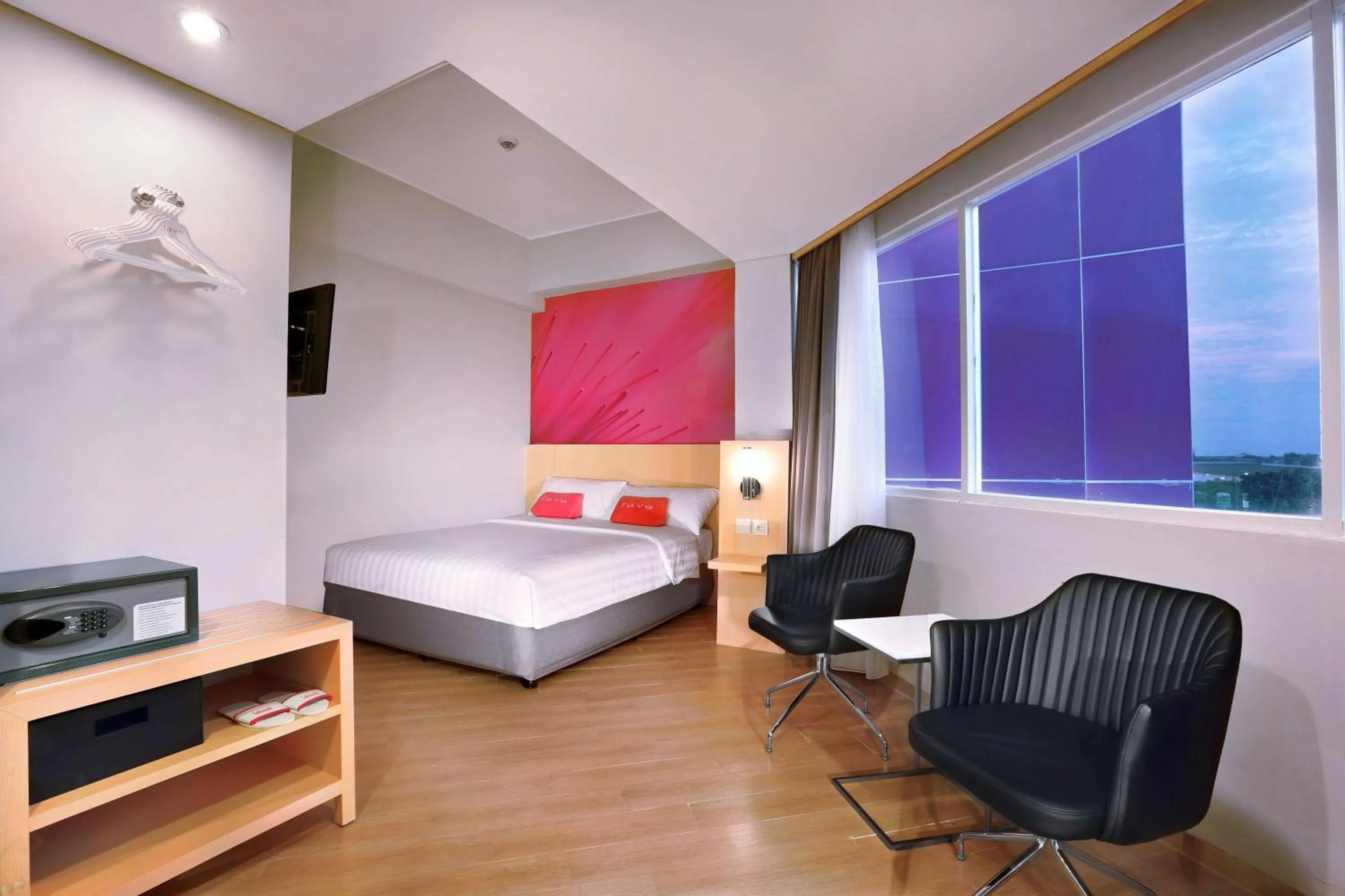 Photo of the whole room, Bed in favehotel Jababeka Cikarang